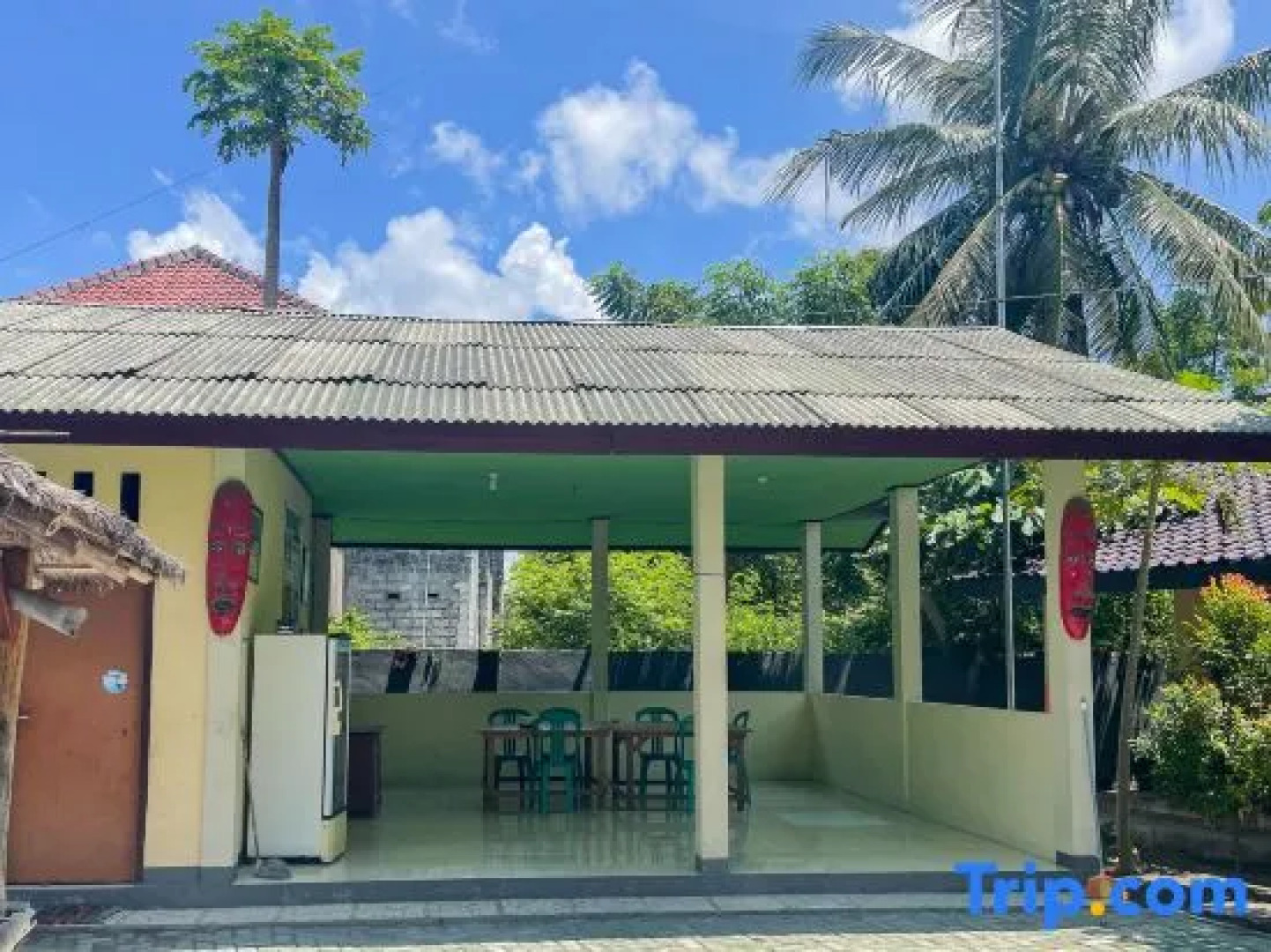 Ekas Beach Guesthouse Mitra RedDoorz