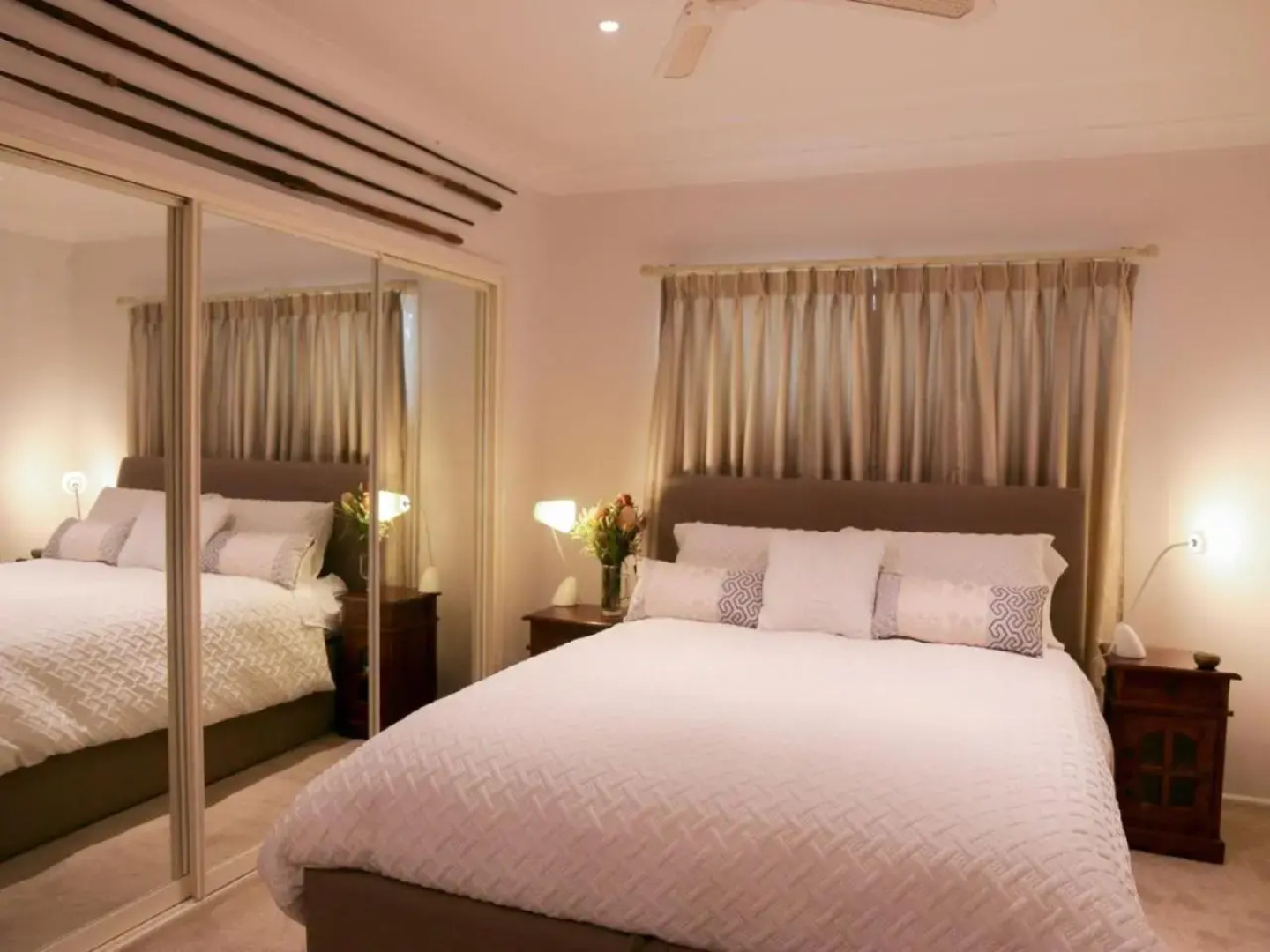 Pelican Beach House 2 Macleay Street