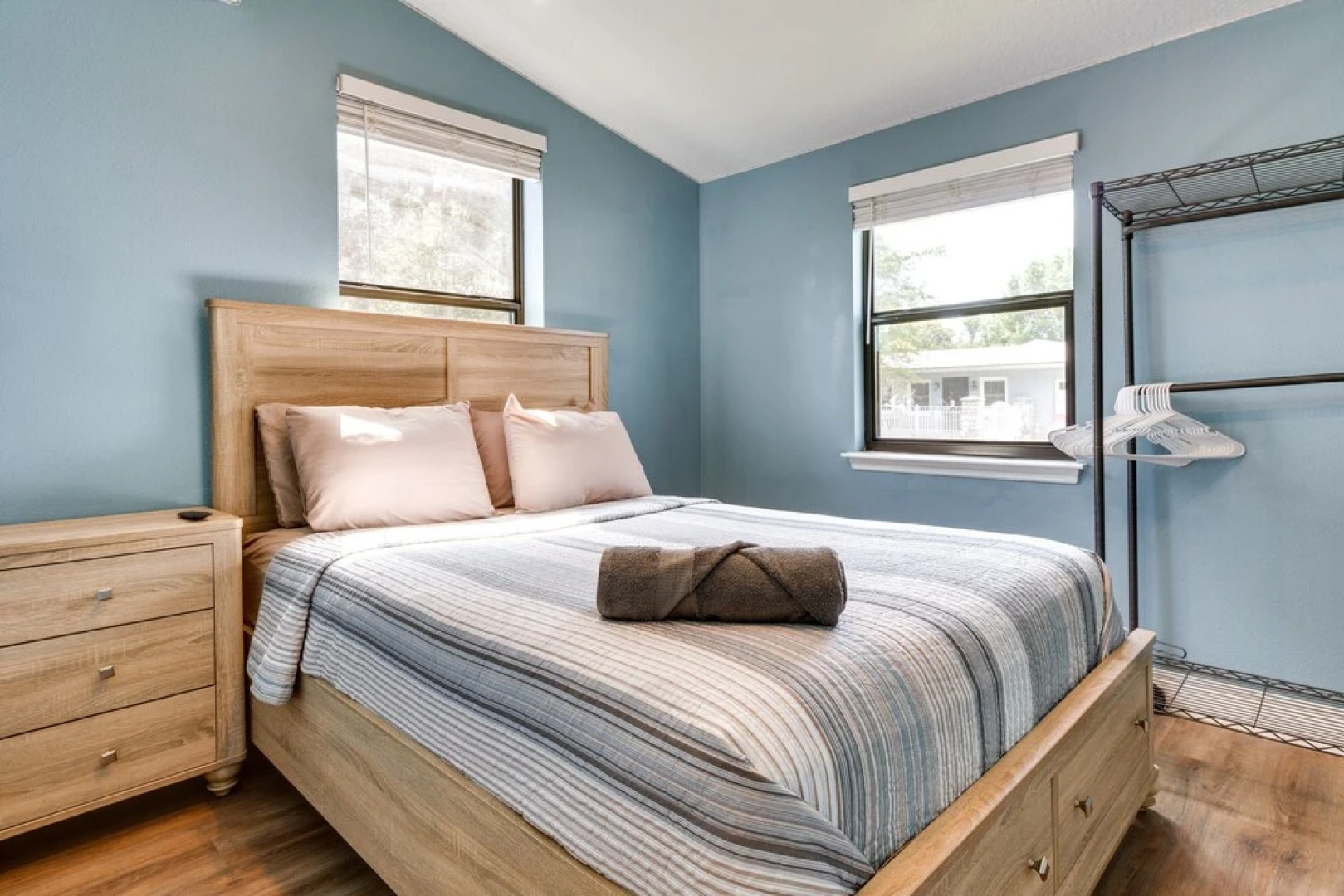 St Cloud Vacation Rental - Walk to Lakefront Park!