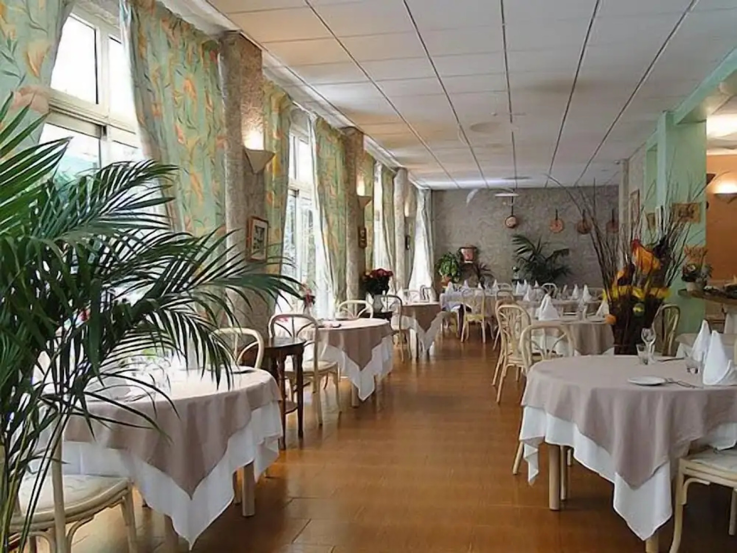 Nouvel Hôtel du Commerce