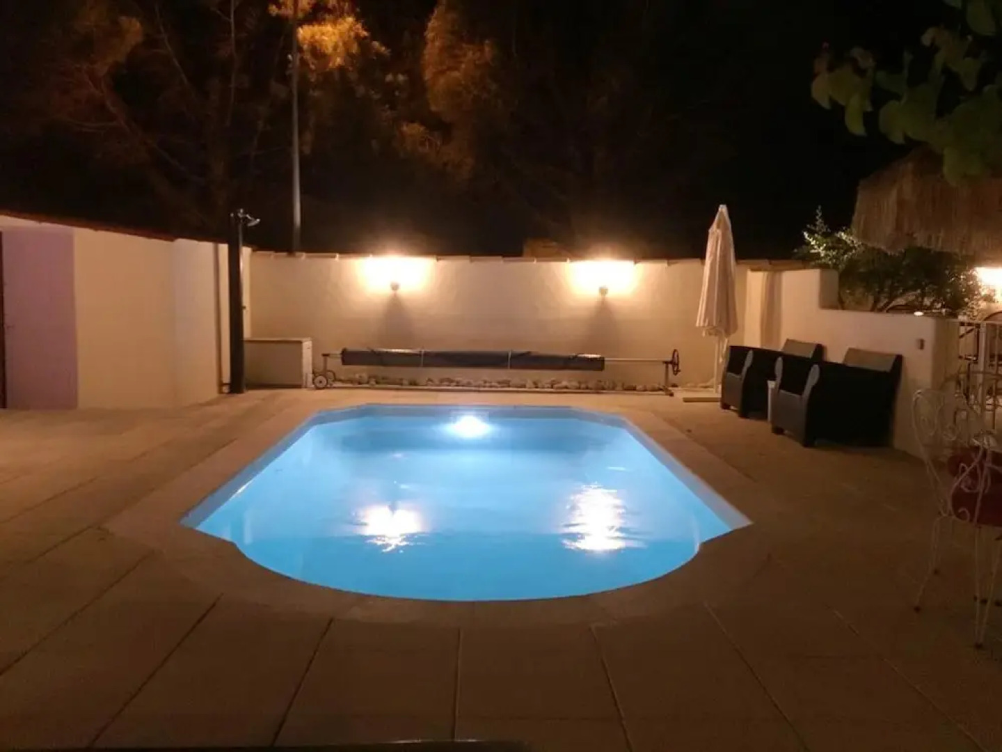 House With 3 Bedrooms in L'isle-sur-la-sorgue, With Private Pool, Furn