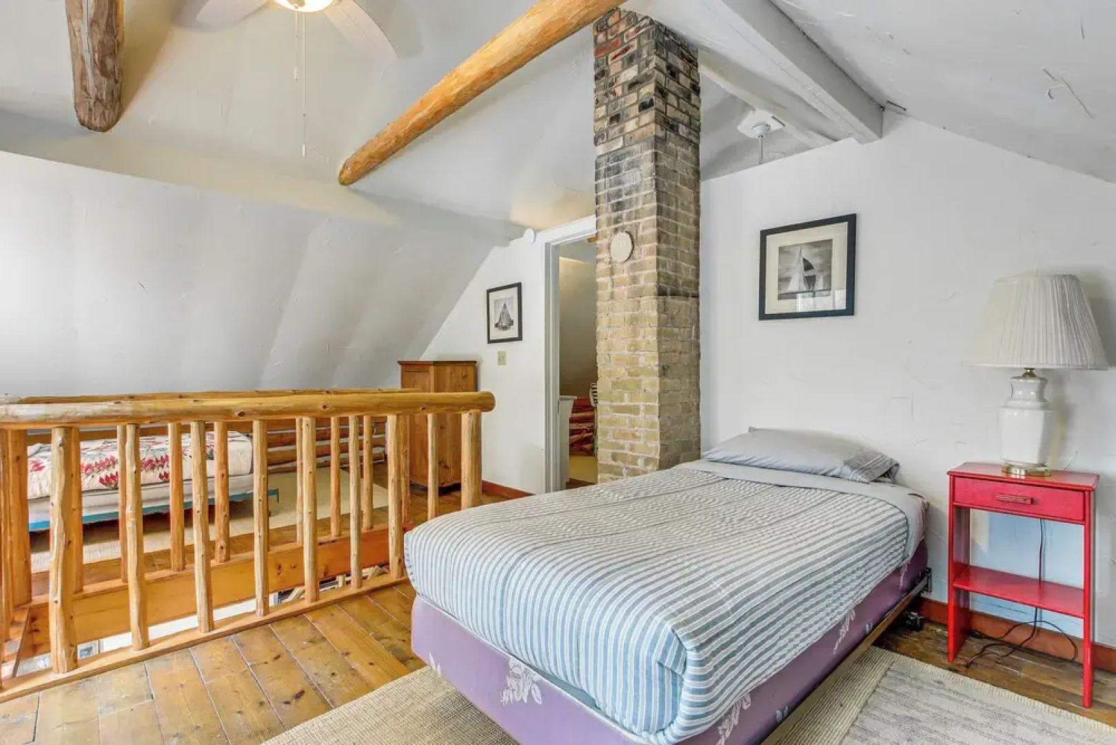 Baileys Harbor Cottage w/ Dock: Steps to Lake!