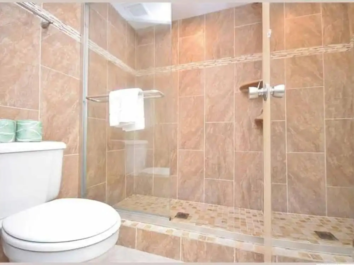 Ocean Village Club O14