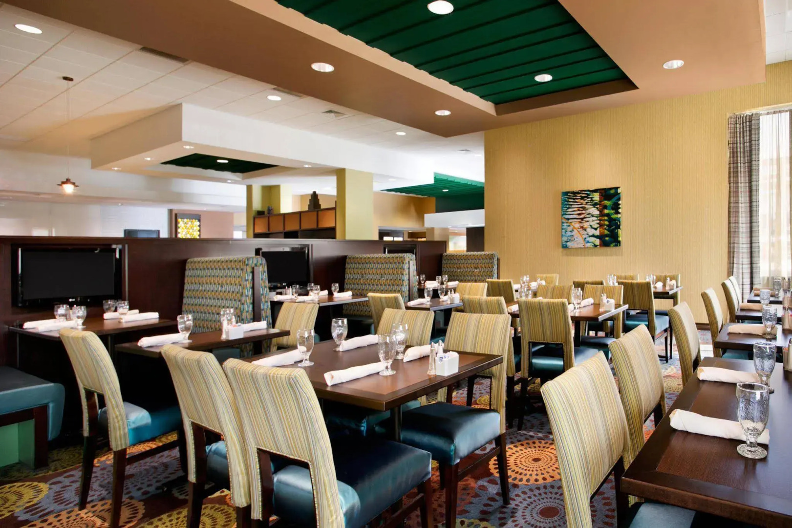 Aviator Hotel & Suites, Best Western Signature Collection