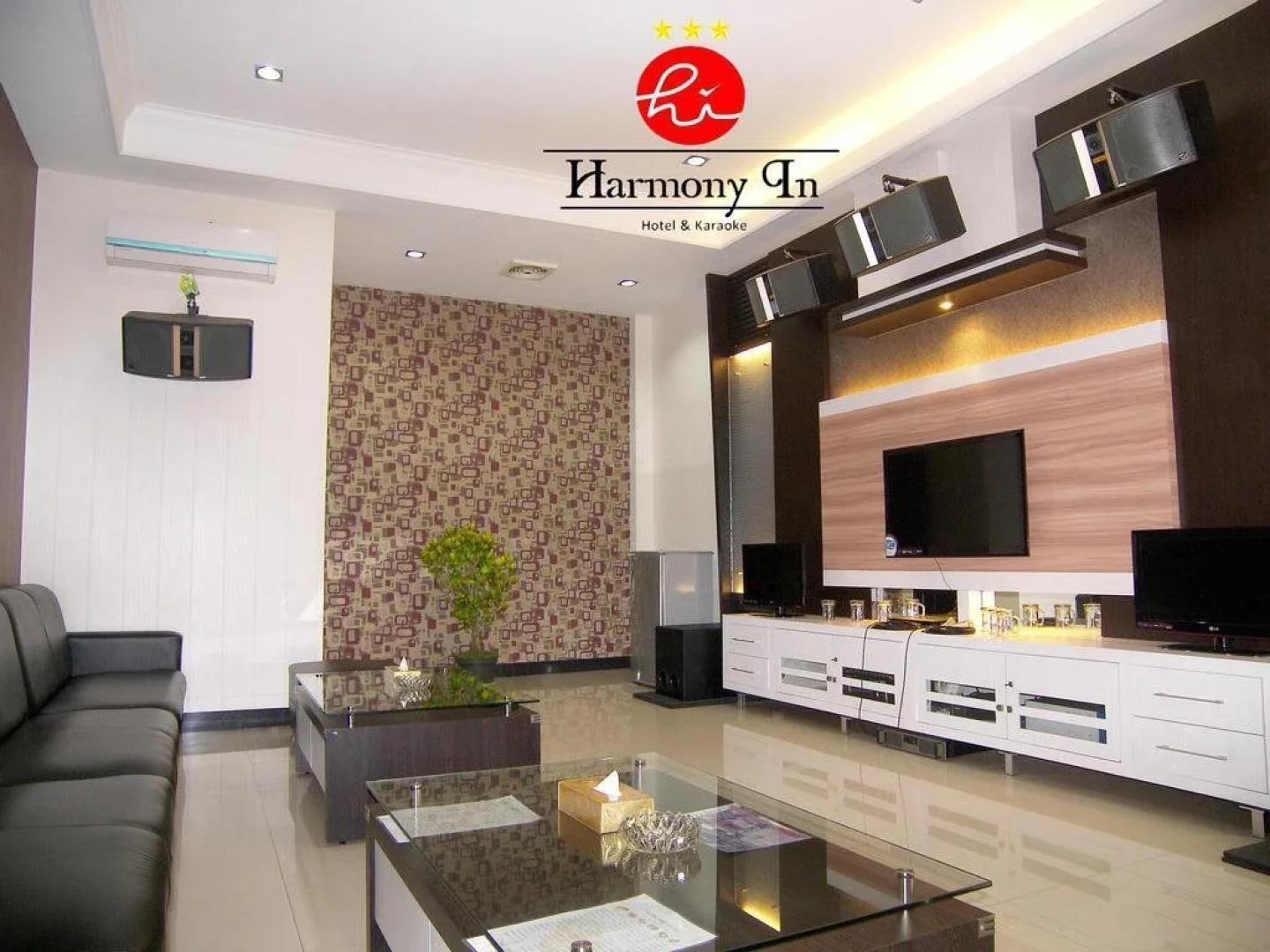 Hotel Harmony In Pontianak