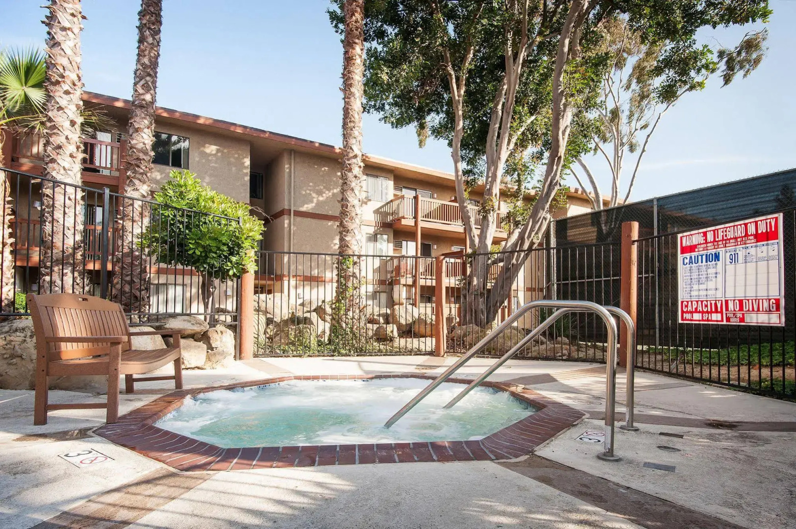 Sunshine Suites at Midway