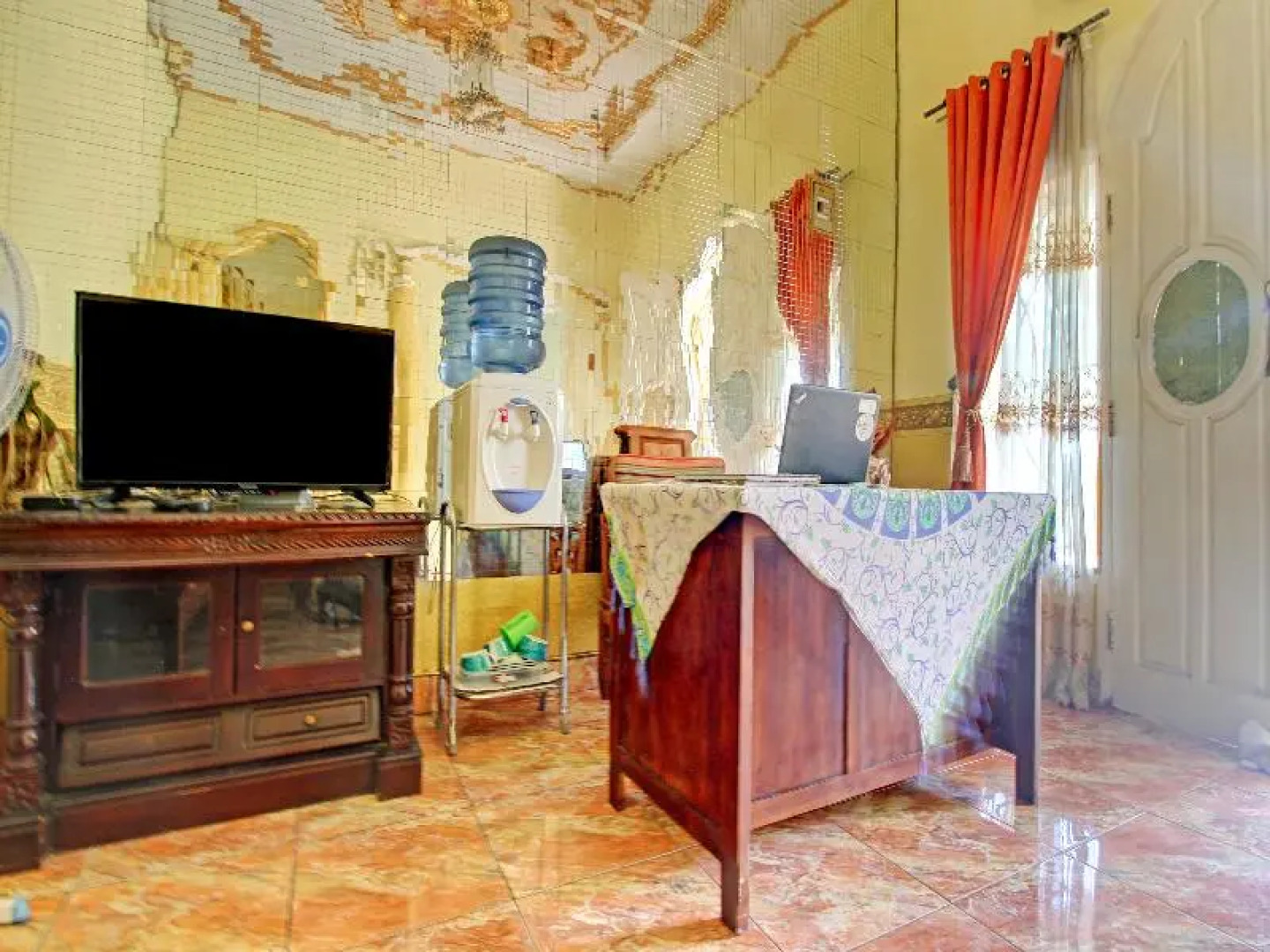 OYO 90307 Fj Alfaeyza Kost