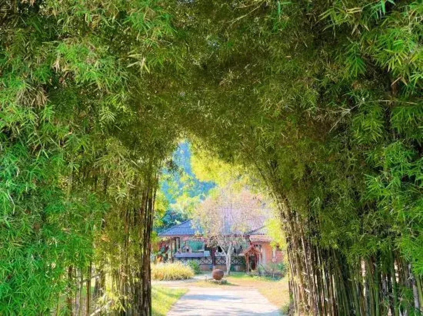 Champathong Garden Resort