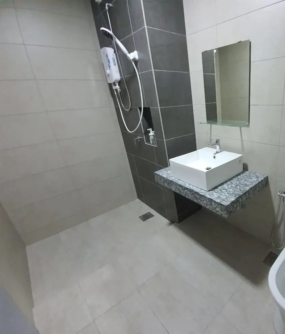 Miracle Homestay Group Traveller PG Sentral