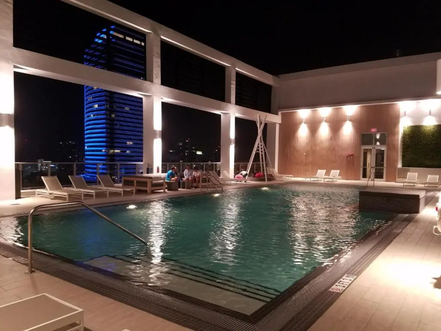 Downtown Miami Deluxe Apartment