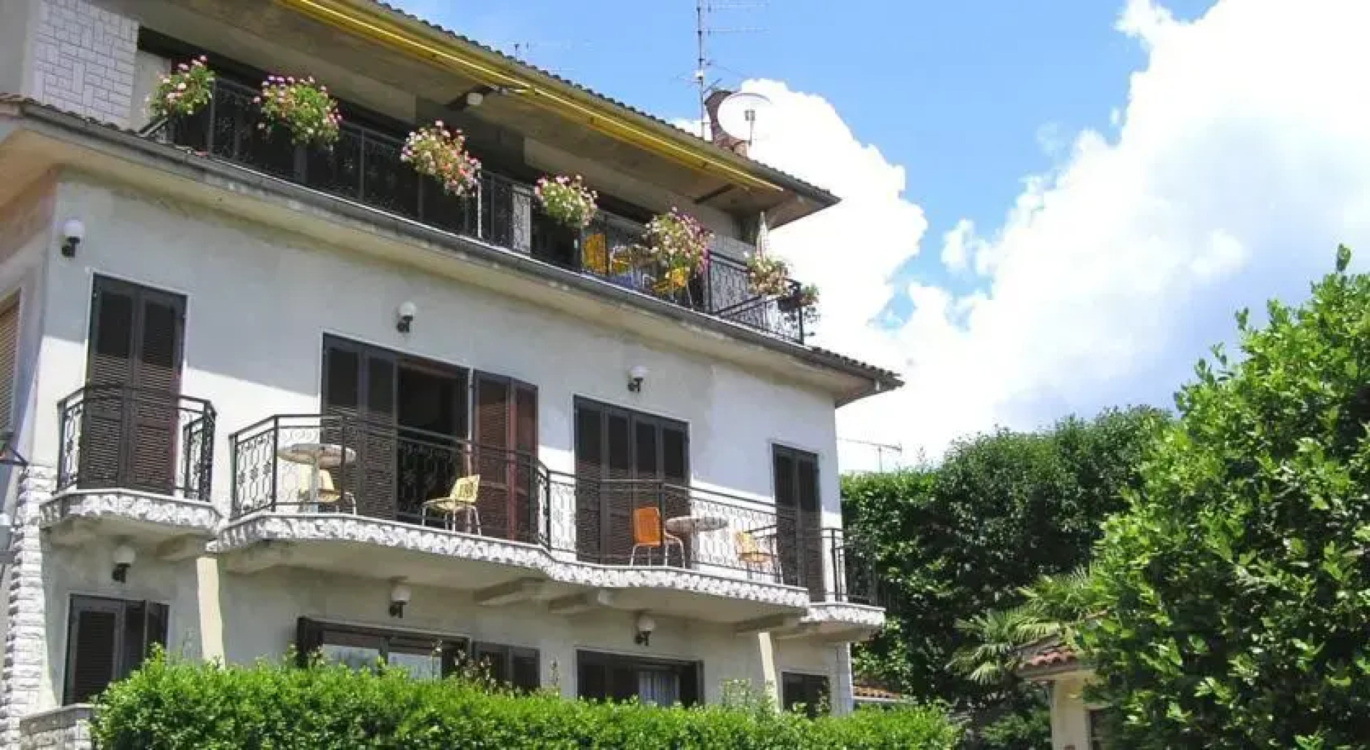 Guest House Lifestyle Holiday