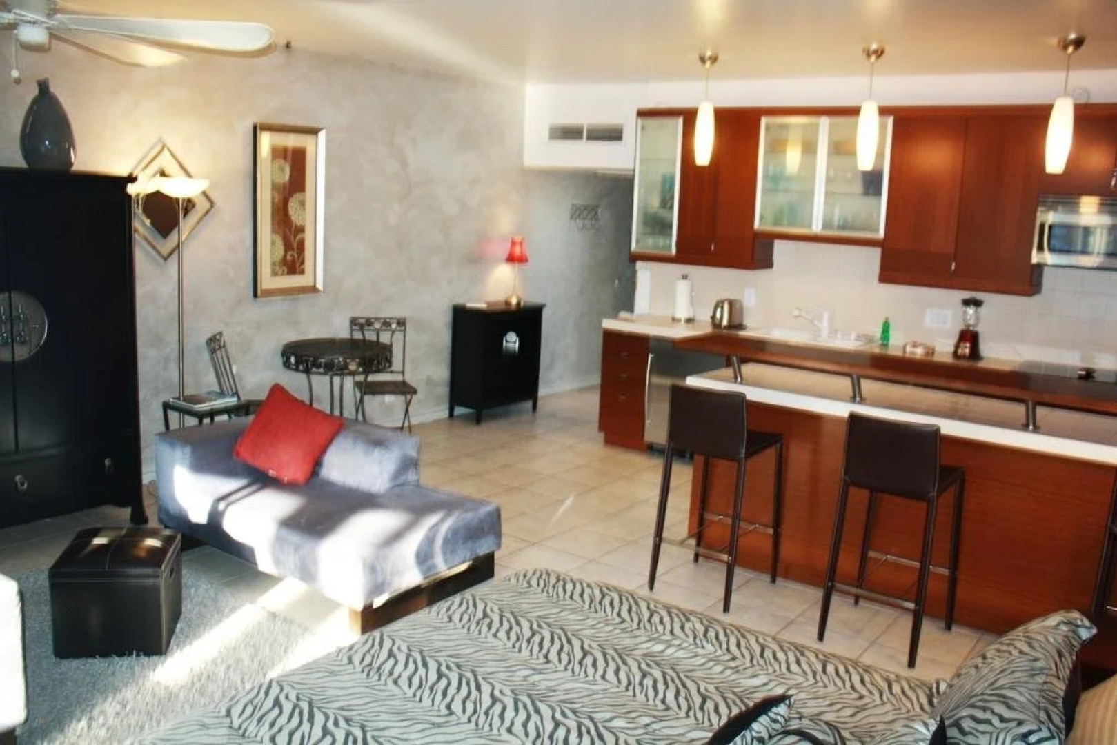 International Hotel and Suites