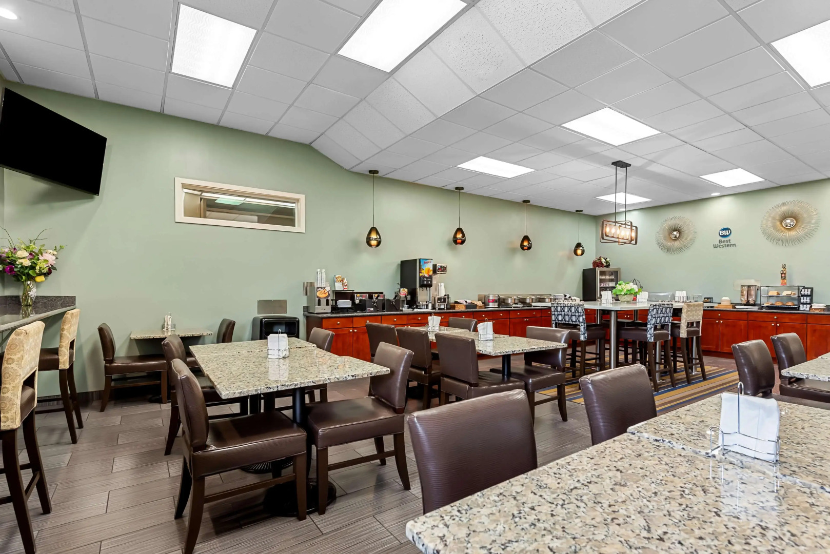 Best Western Cascadia Inn