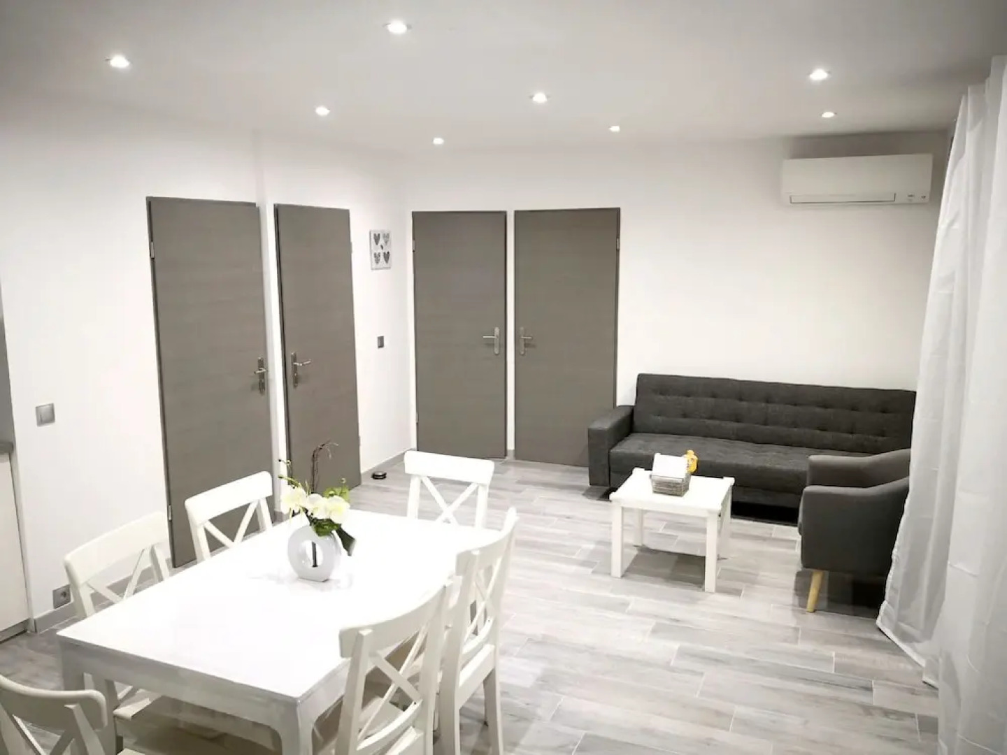 House With 2 Bedrooms in La Ciotat, With Enclosed Garden and Wifi - 2