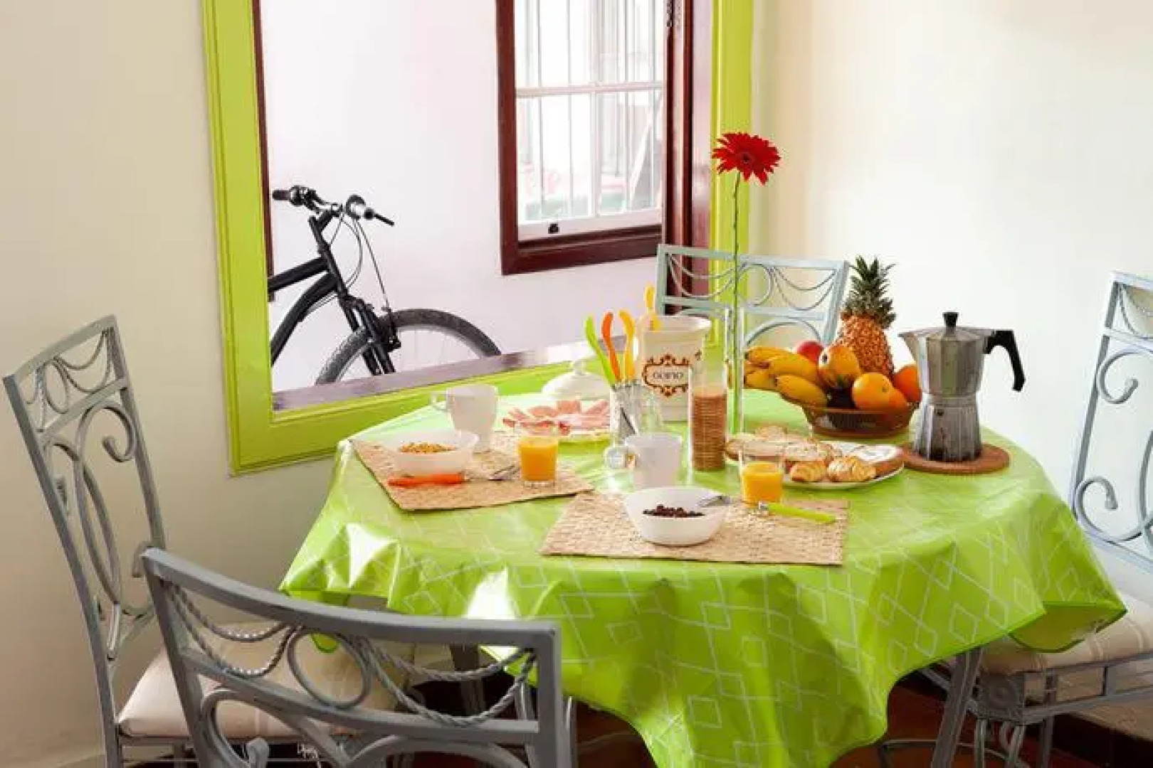 Patio Hostel - Adults Only