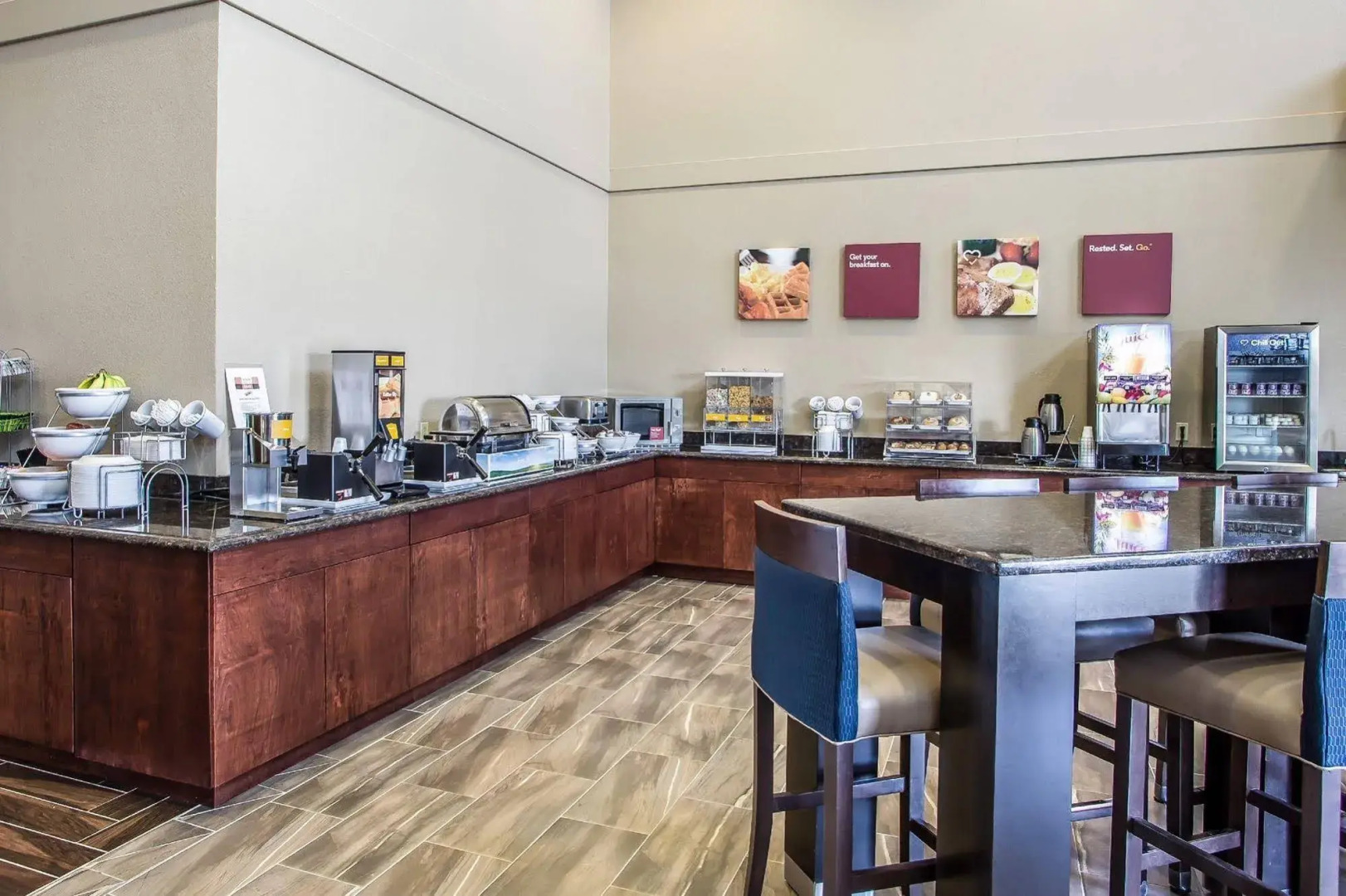 Comfort Suites Delavan - Lake Geneva Area