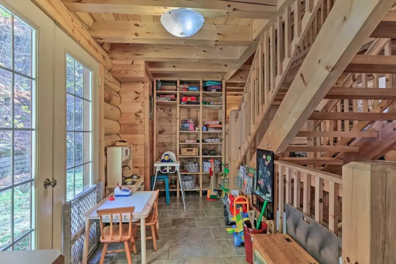 Grand 4,000 Sq Ft House - 11 Miles to Lancaster!