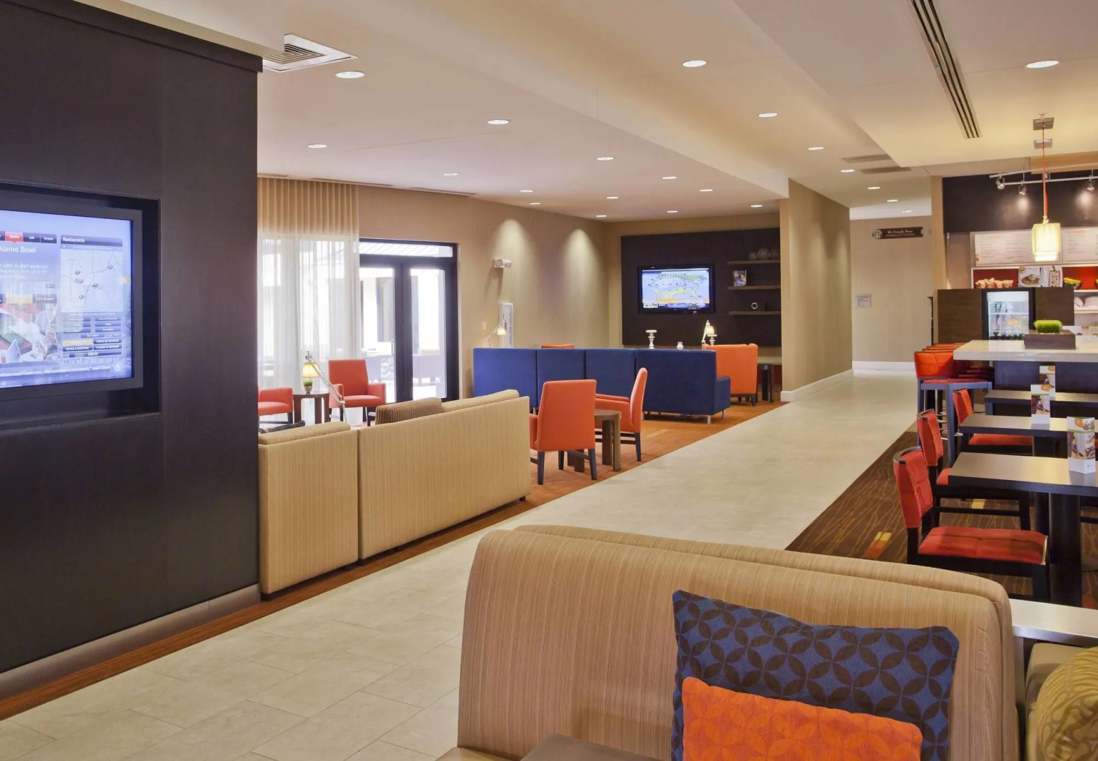 Courtyard by Marriott Charlotte Airport North