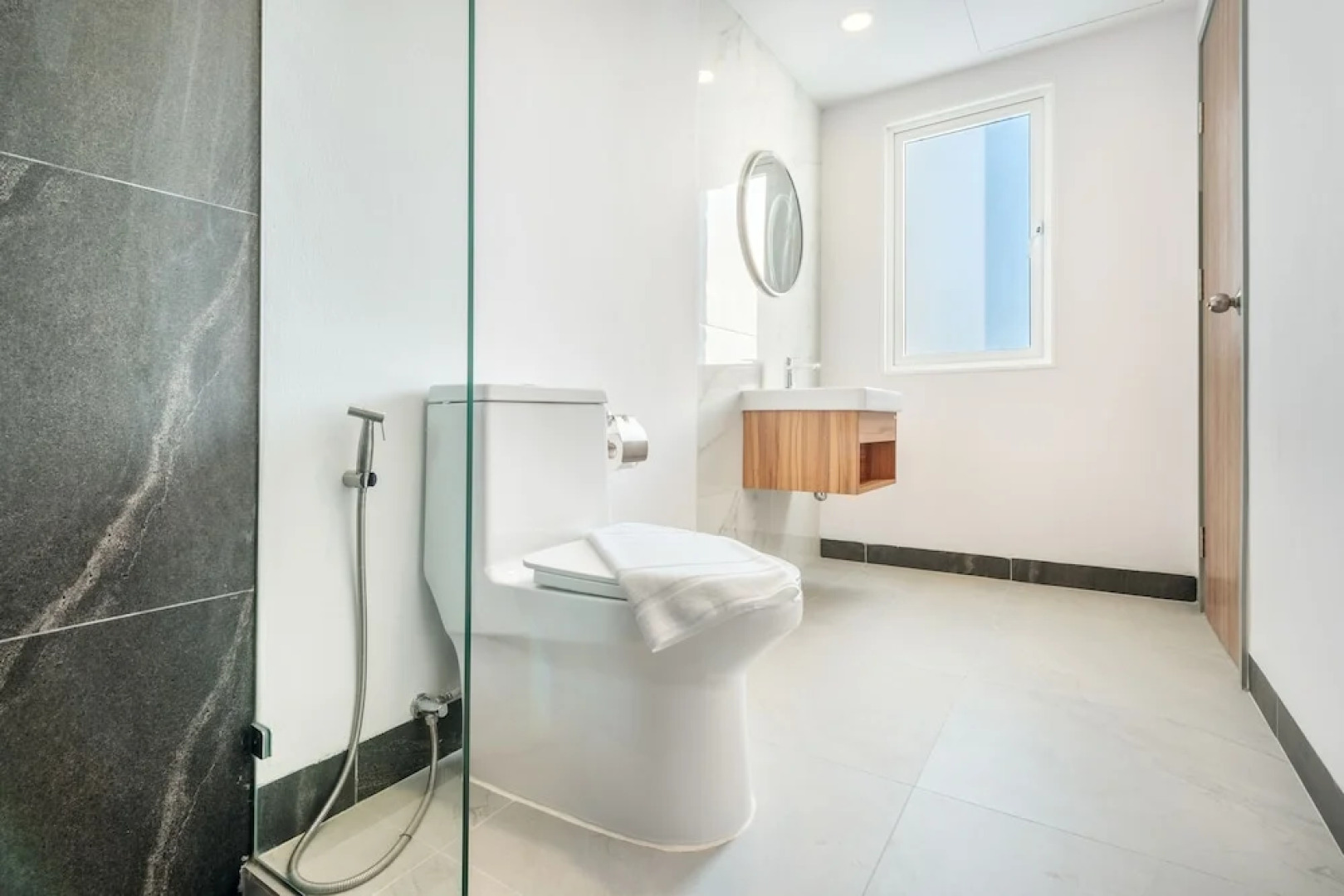 PLAAI Plus Hotel Bowin