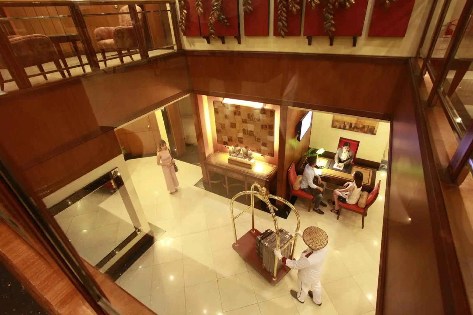 Herald Suites Solana