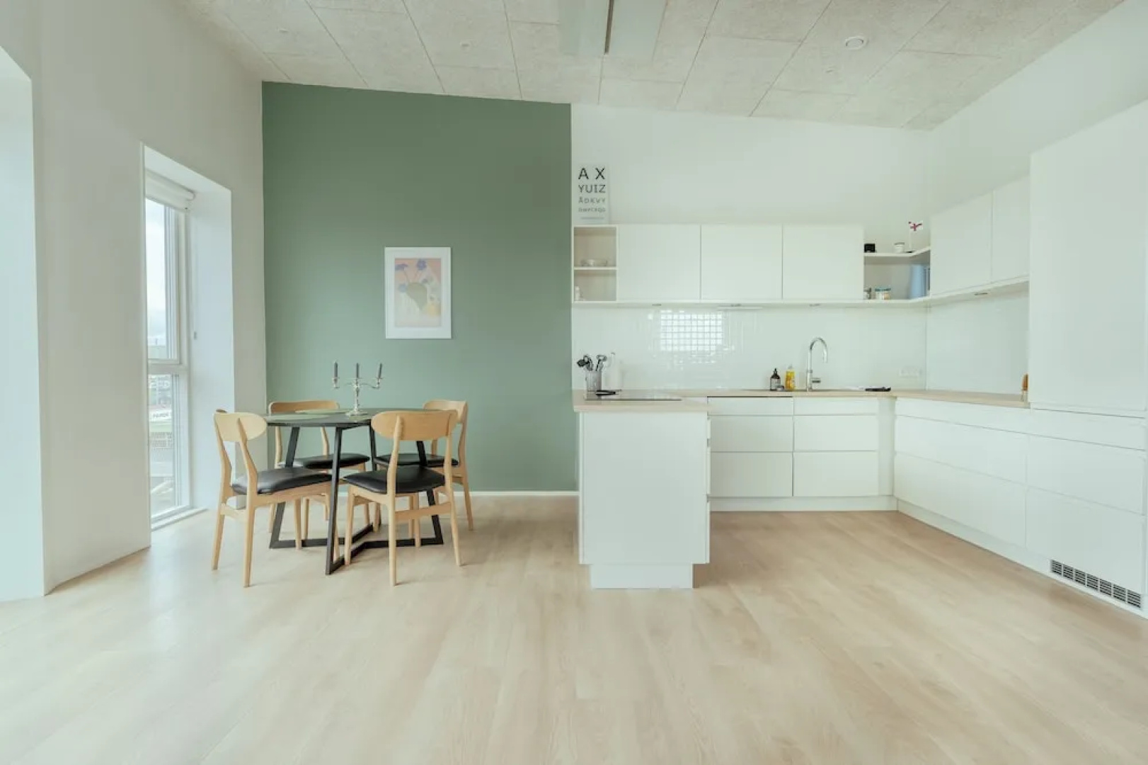 Delightful 2 Bedroom Apt | Balcony | Parking
