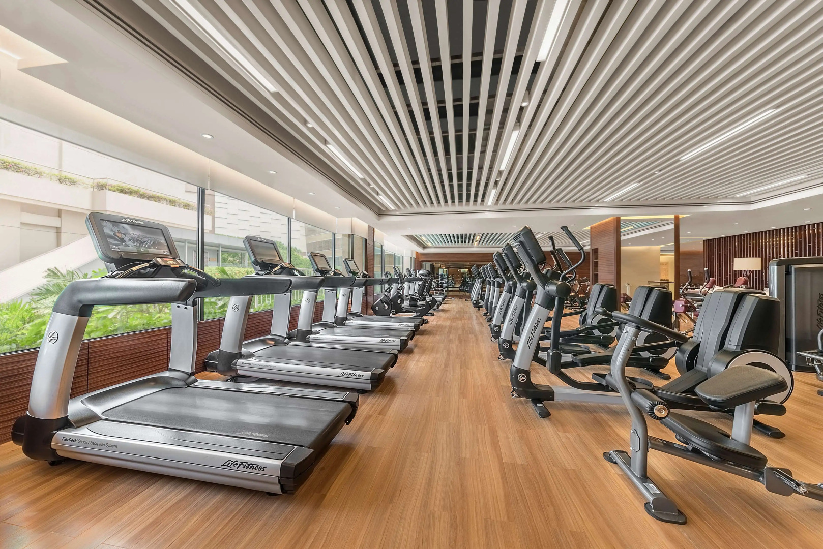 Edsa Shangri-La, Manila