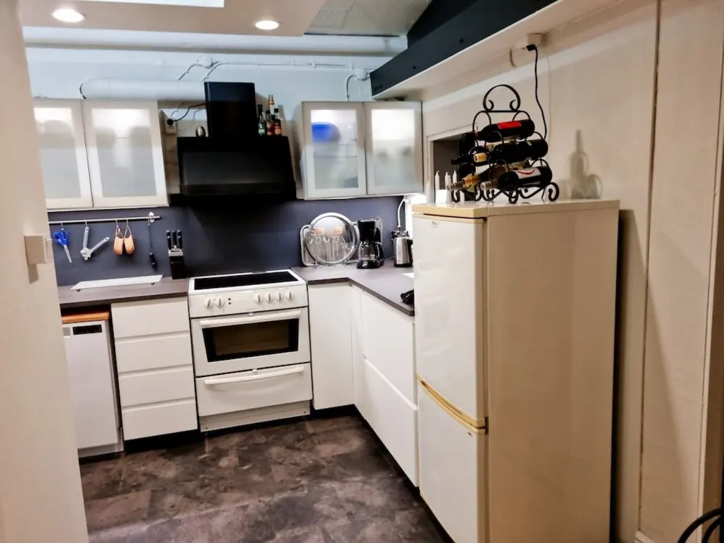 2 Bed Retreat - Sleeps 4 - Pets - Parking - Wifi