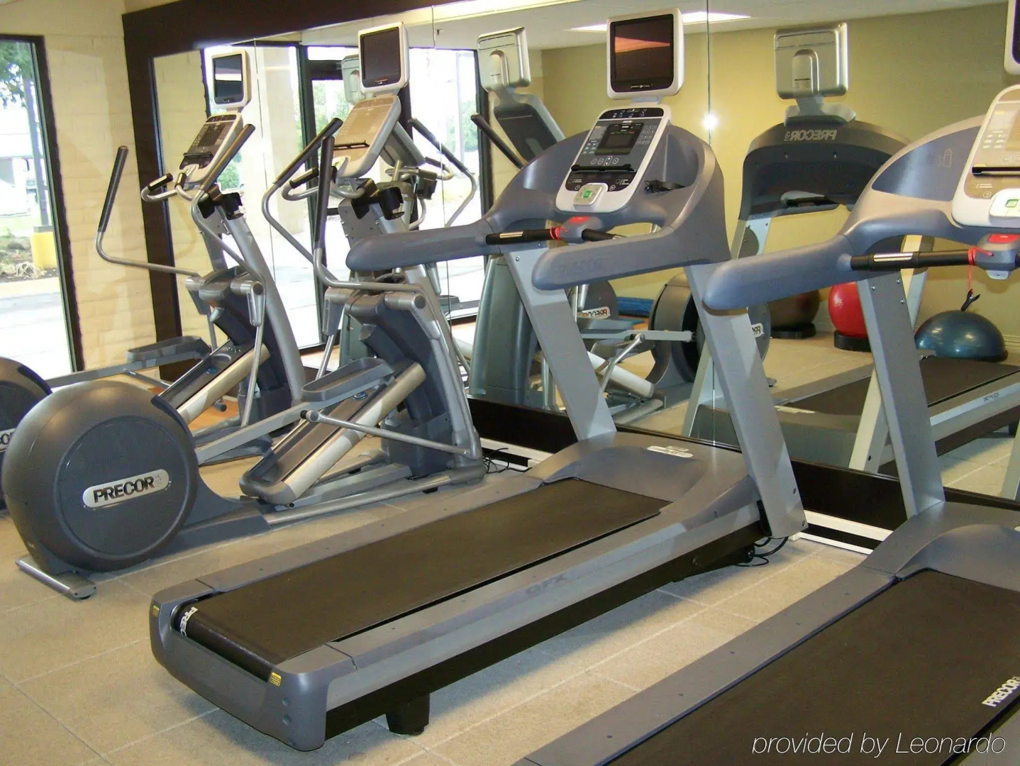 Aksarben Suites, A Trademark Collection Hotel