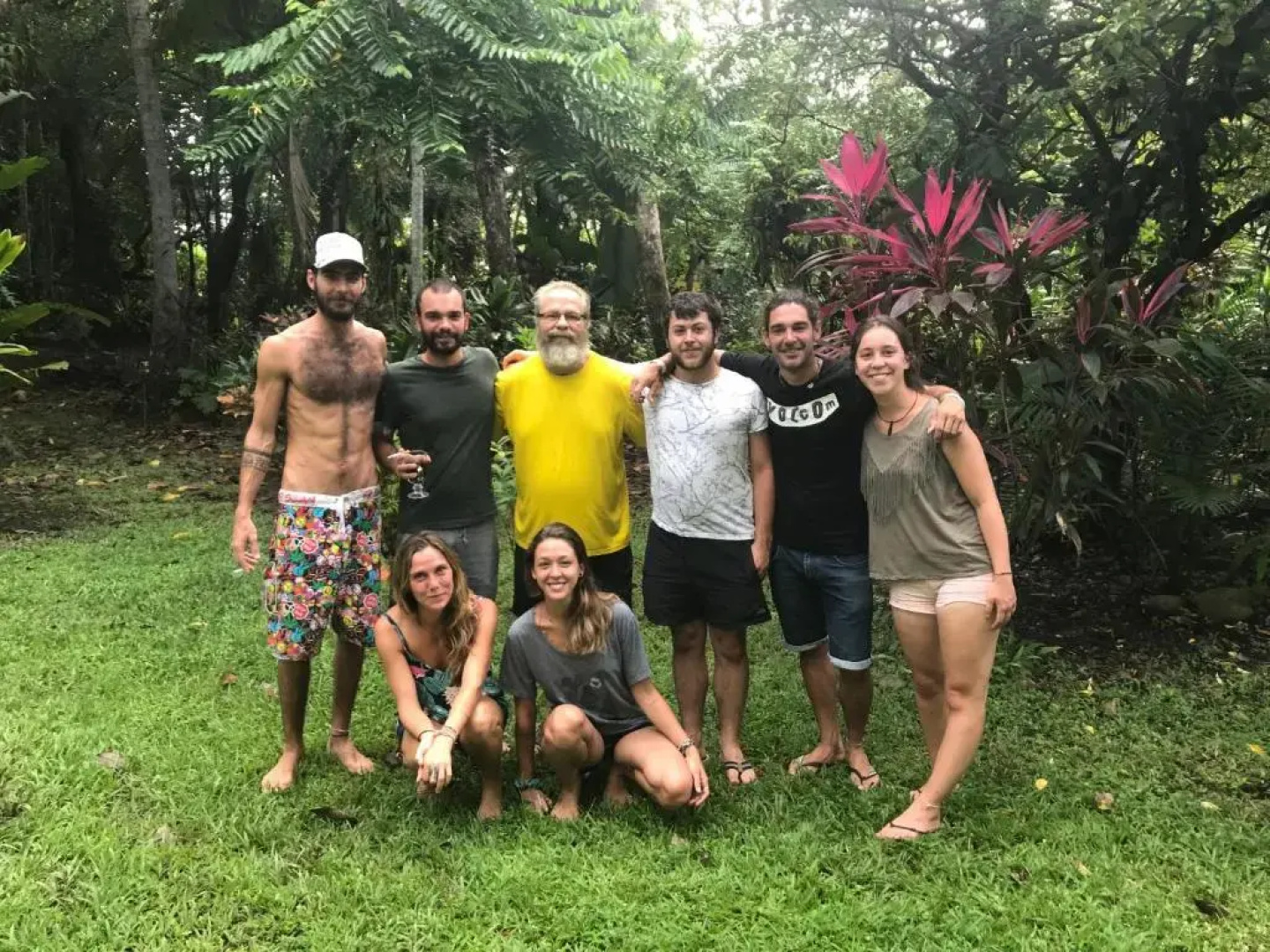 Palapa Hut Hostel & Camping