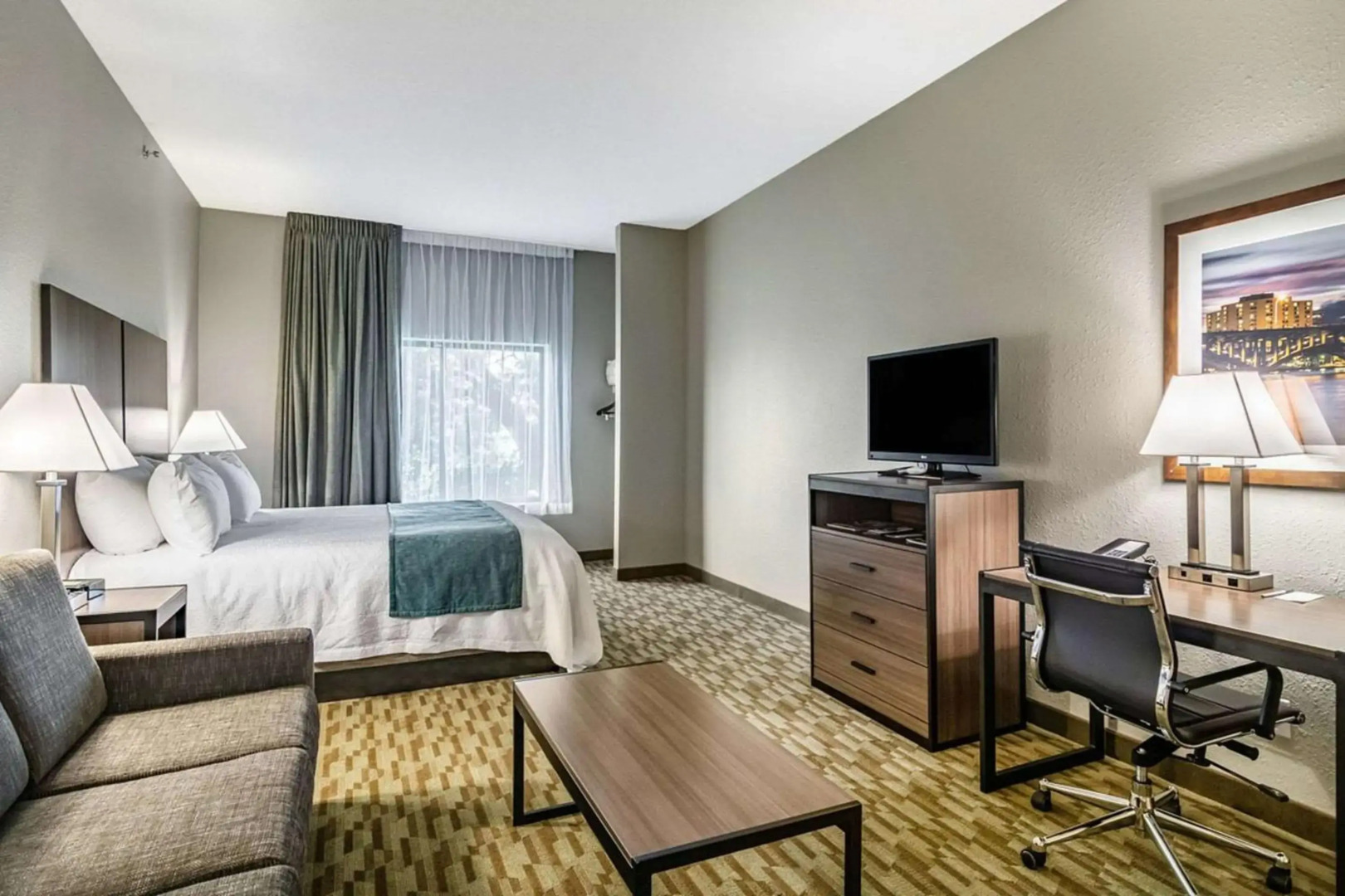 The Riverview Inn & Suites, an Ascend Hotel Collection Member