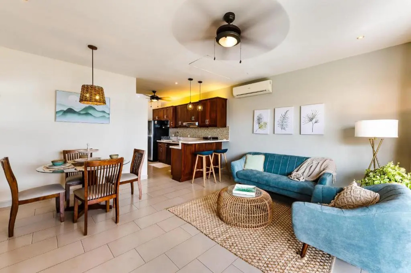 Flamingo Marina Resort 523, Flamingo 2-Bedroom Beachfront Condo with Pool