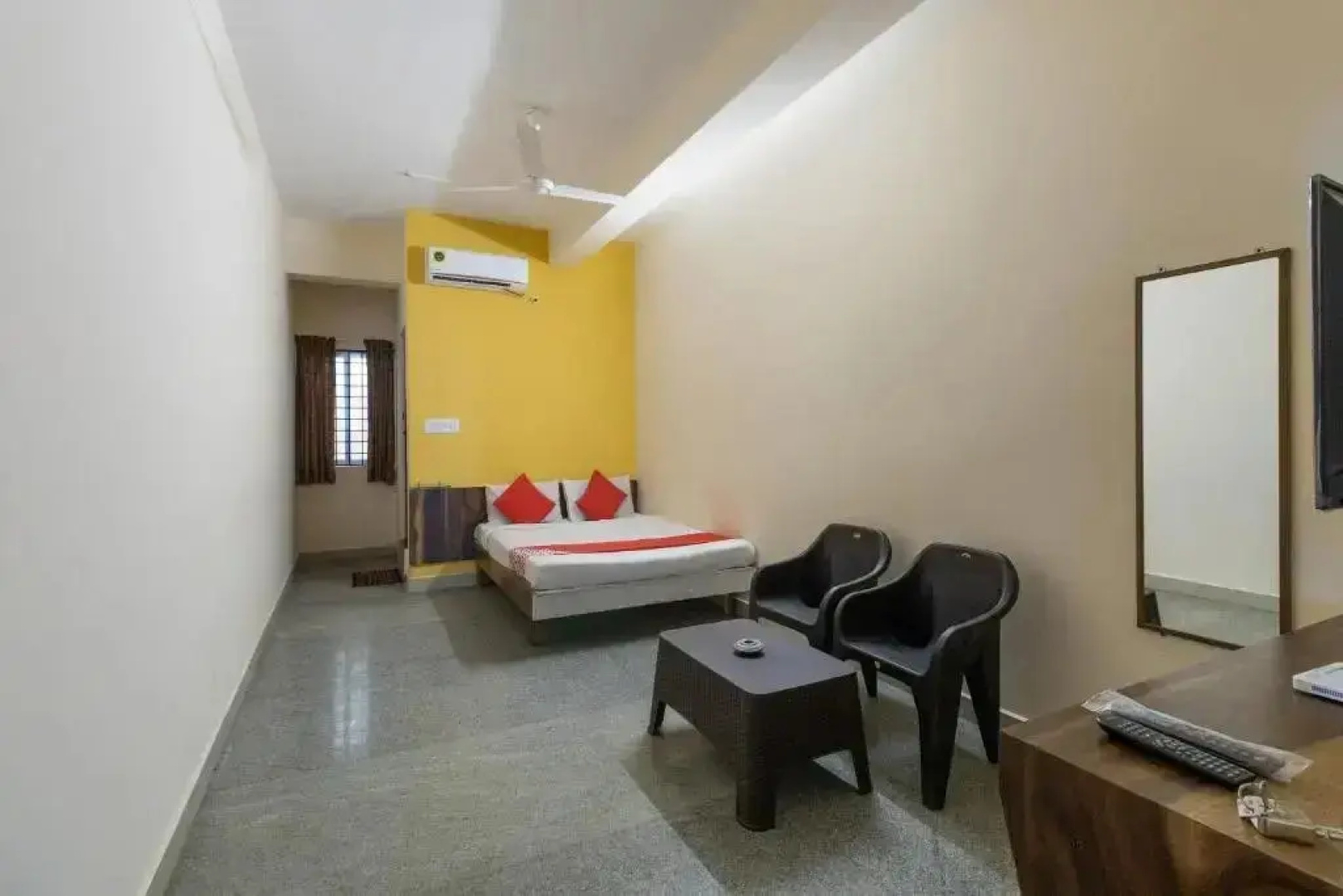 Supriya Lodge by OYO Rooms