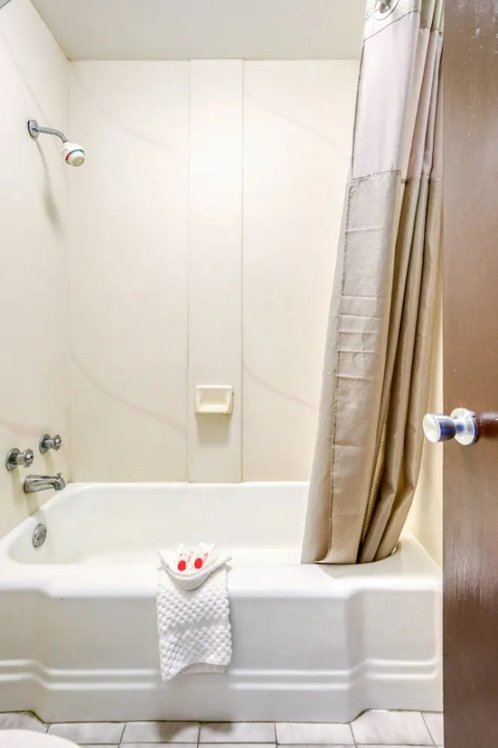 Super 8 - North Lima OH