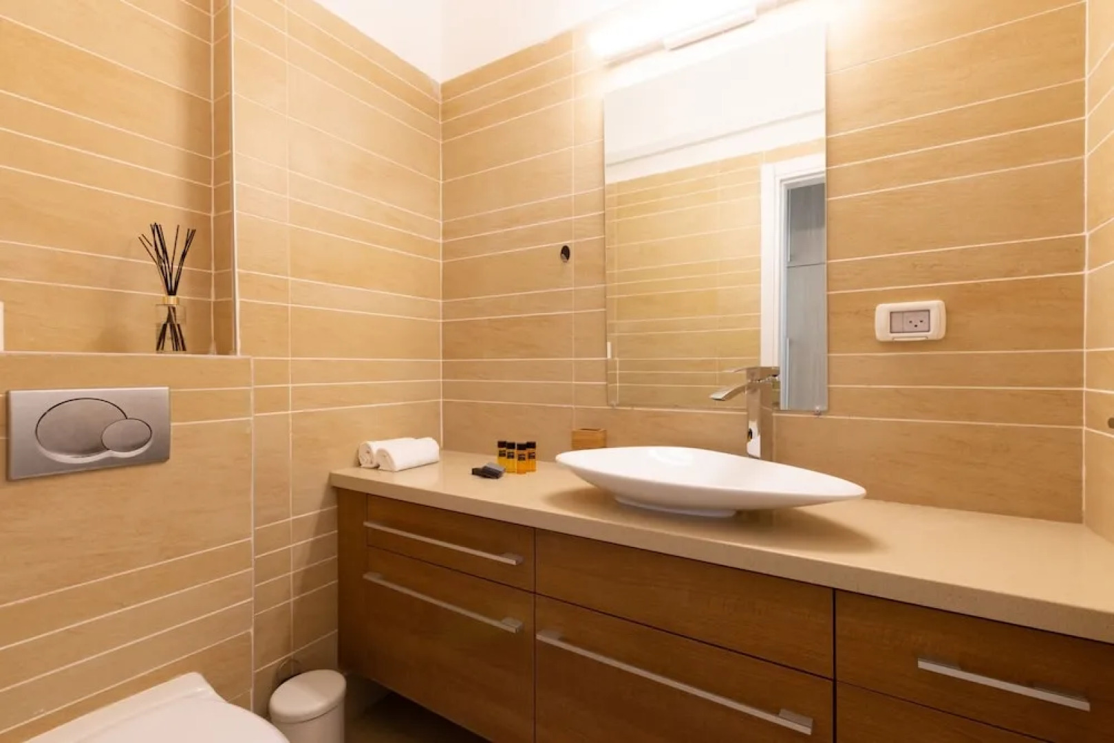 Huge Pampering Villa 5 BR with Jacuzzi