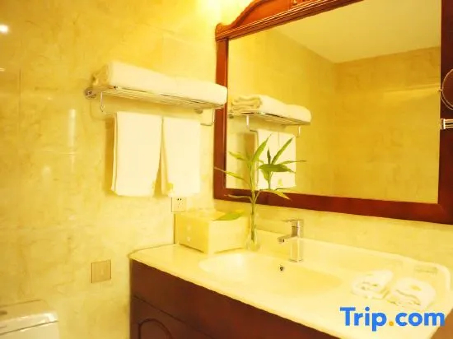 Sheng Shi Jin Hai Grand Hotel