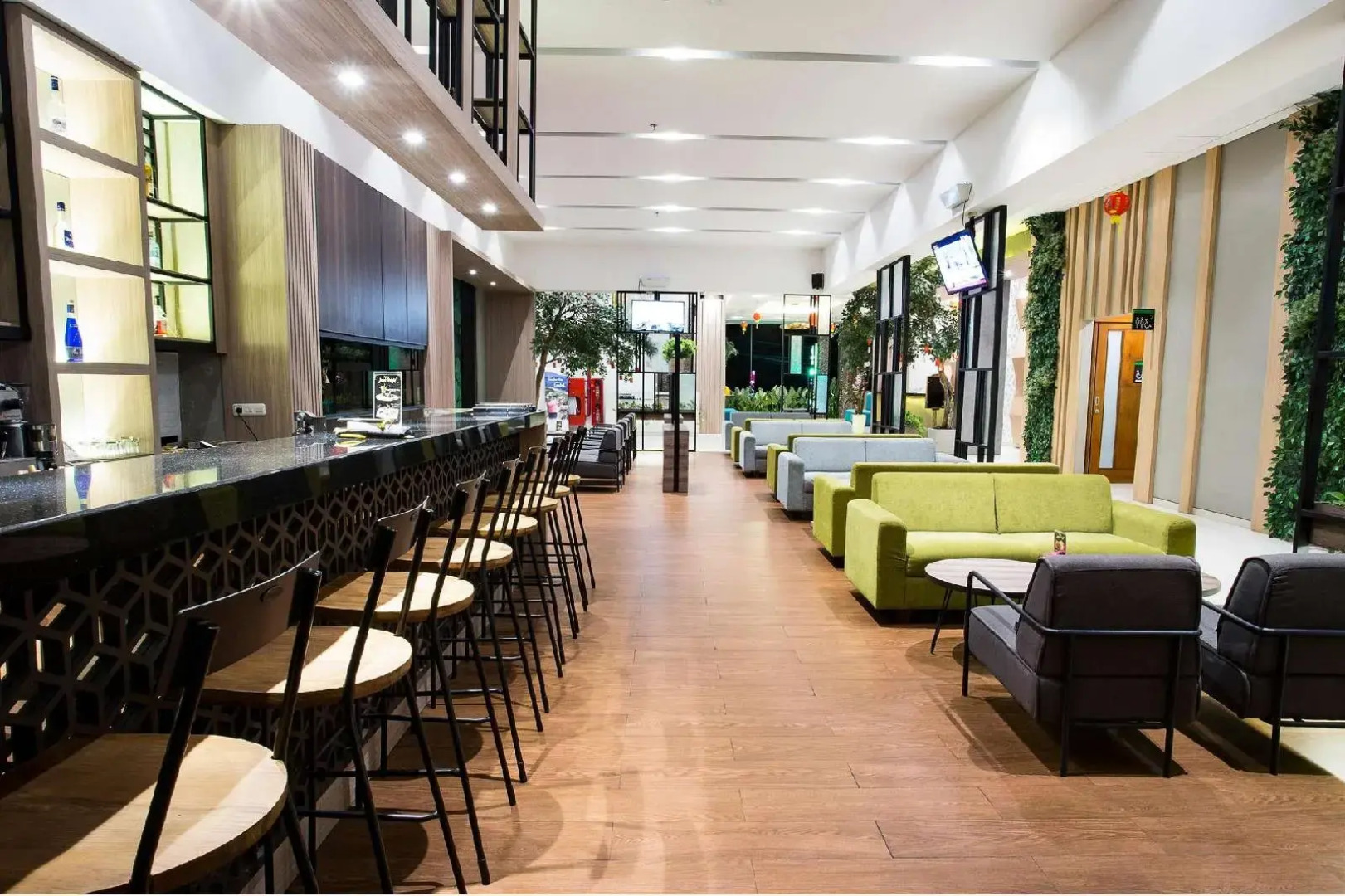 Montana Premier Senggigi