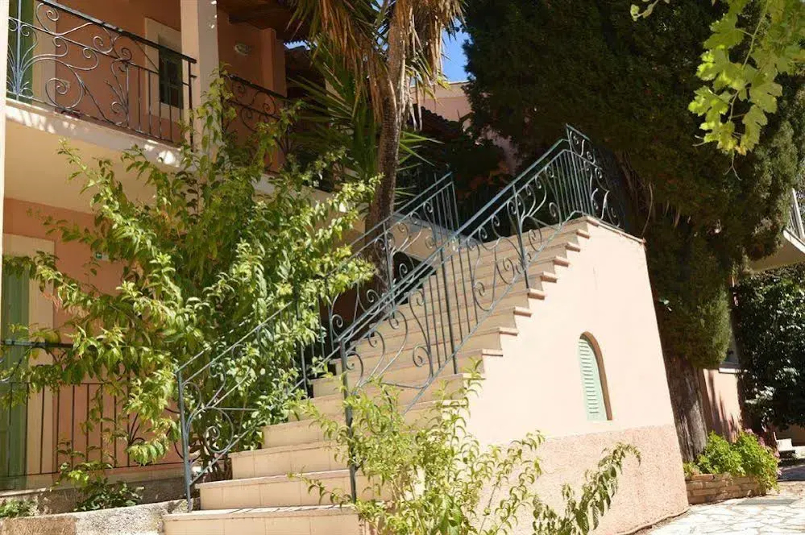 Philippos Apartments