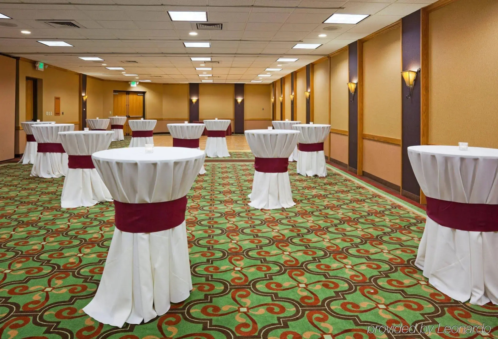 Holiday Inn Bloomington Airport South Mall Area by IHG