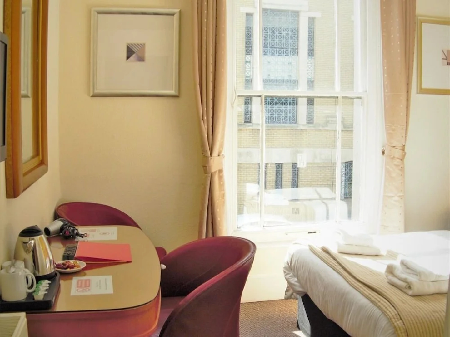 Town House Rooms
