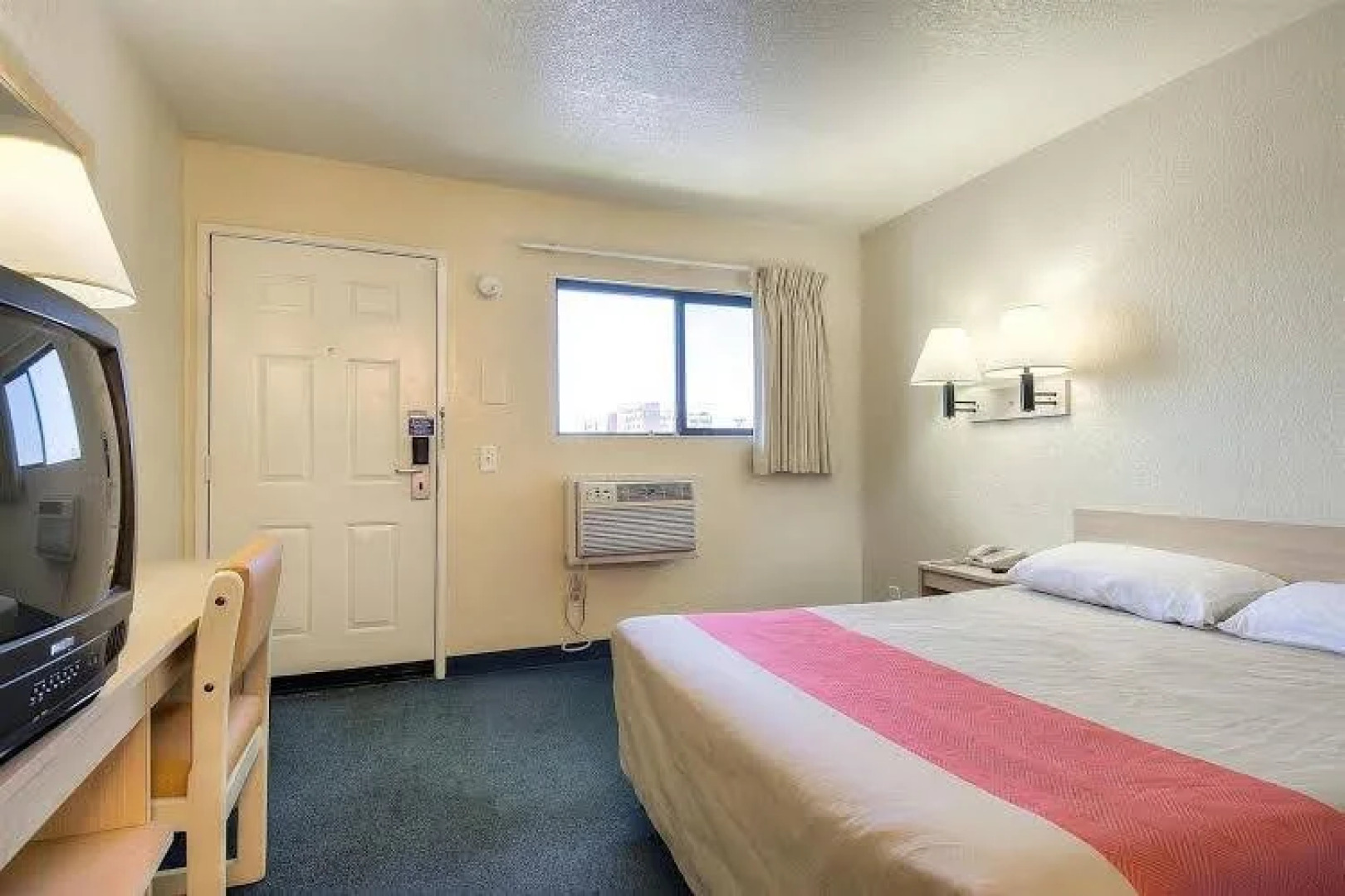 Motel 6 Anaheim Stadium - Orange