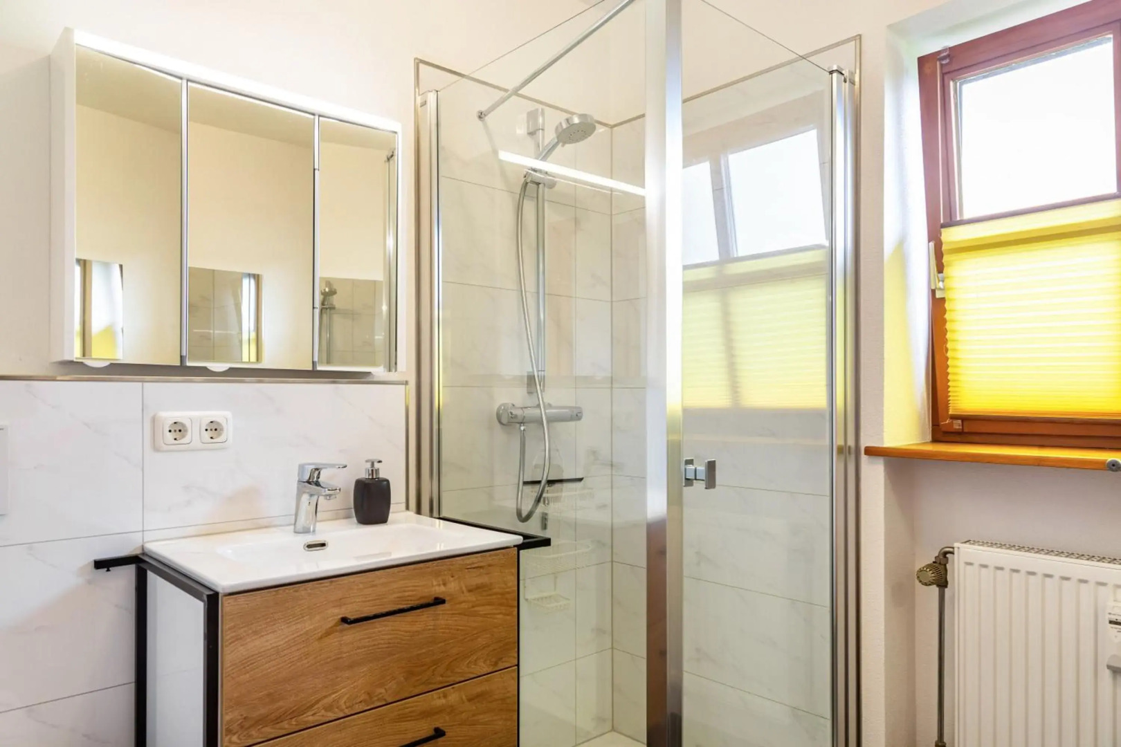 Komfortwohnung mit Pool und Sauna