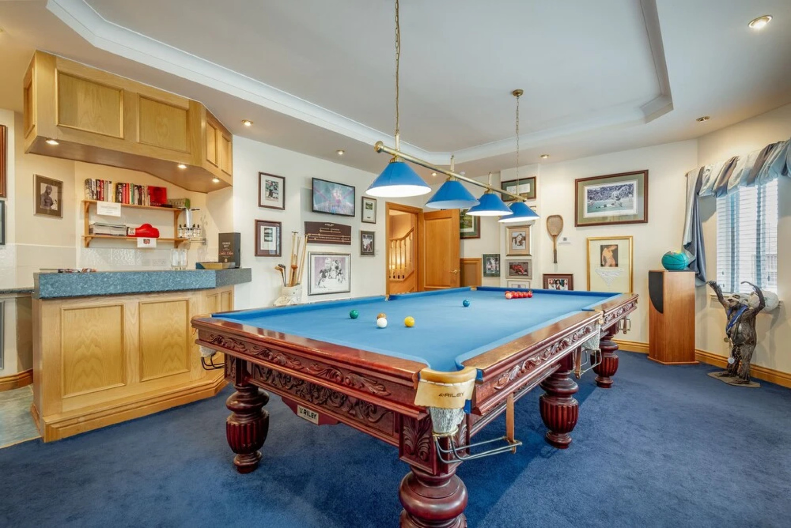 Luxury 6 Bed House With Pool