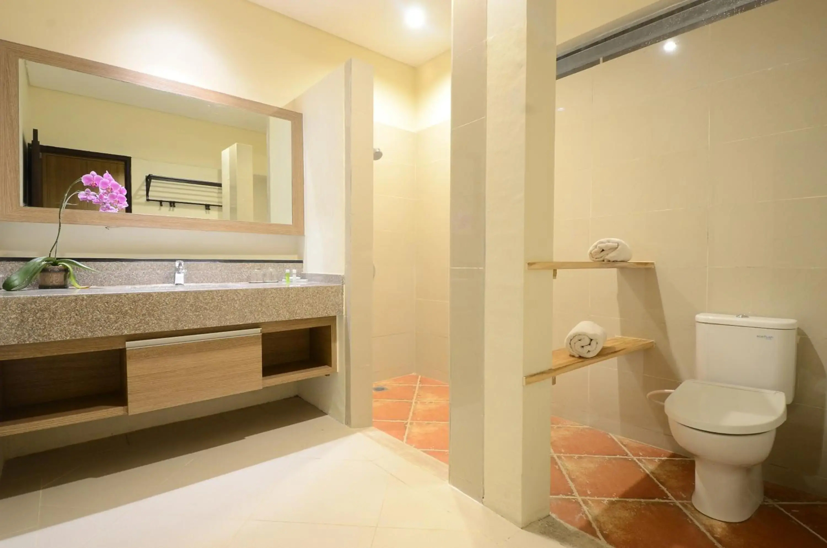 Bali Breezz Hotel