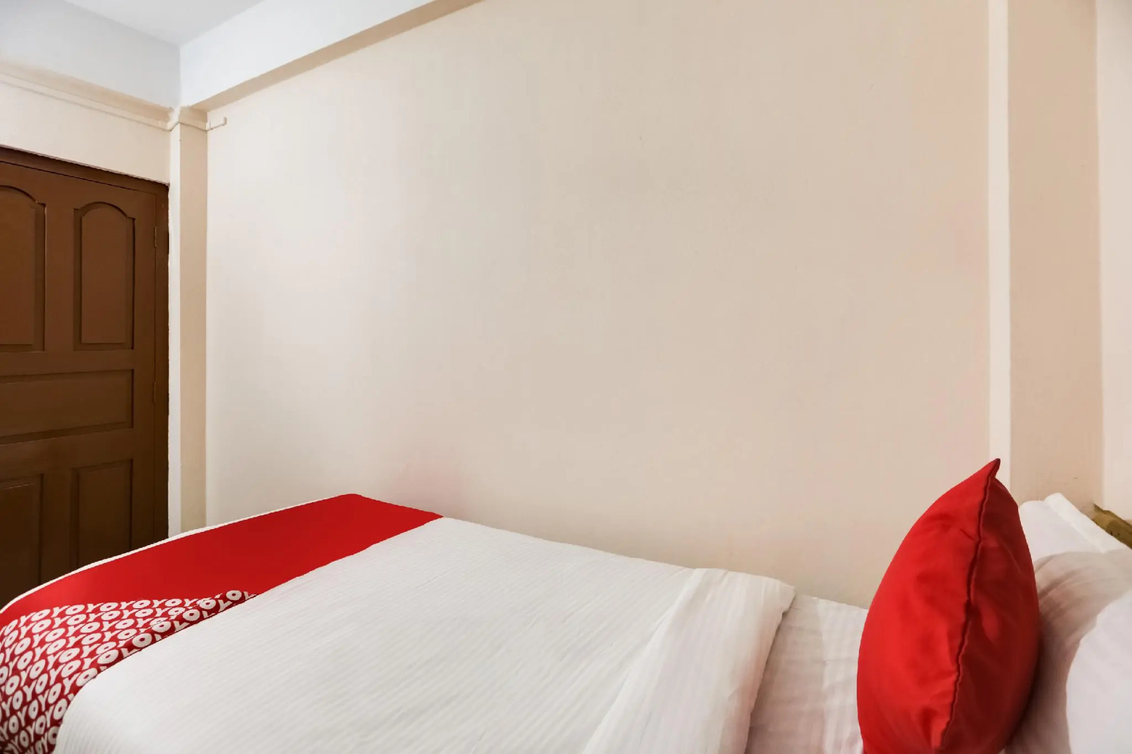 OYO 44691 Hotel East