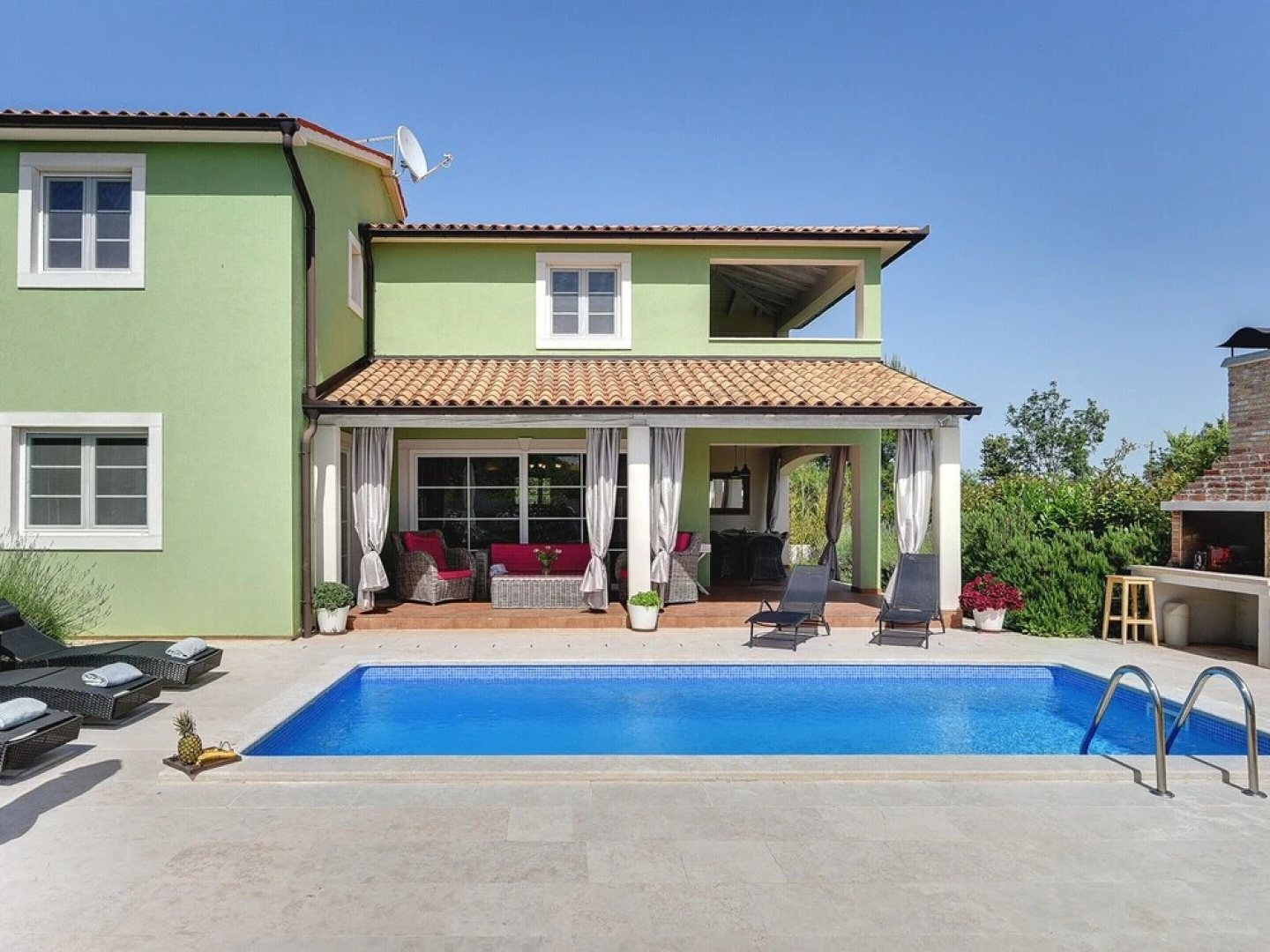 Detached Villa With Swimming Pool in the East of Istria Near the Sea