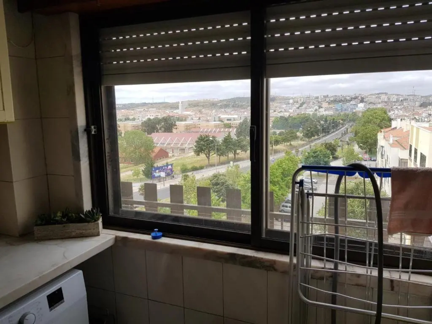 Perfect to Enjoy Lisbon Cascais and Sintra at 1200 metres to metro blue line and Sintra Rail line