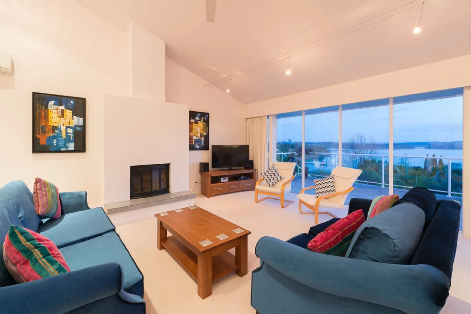 Russell View Apartments