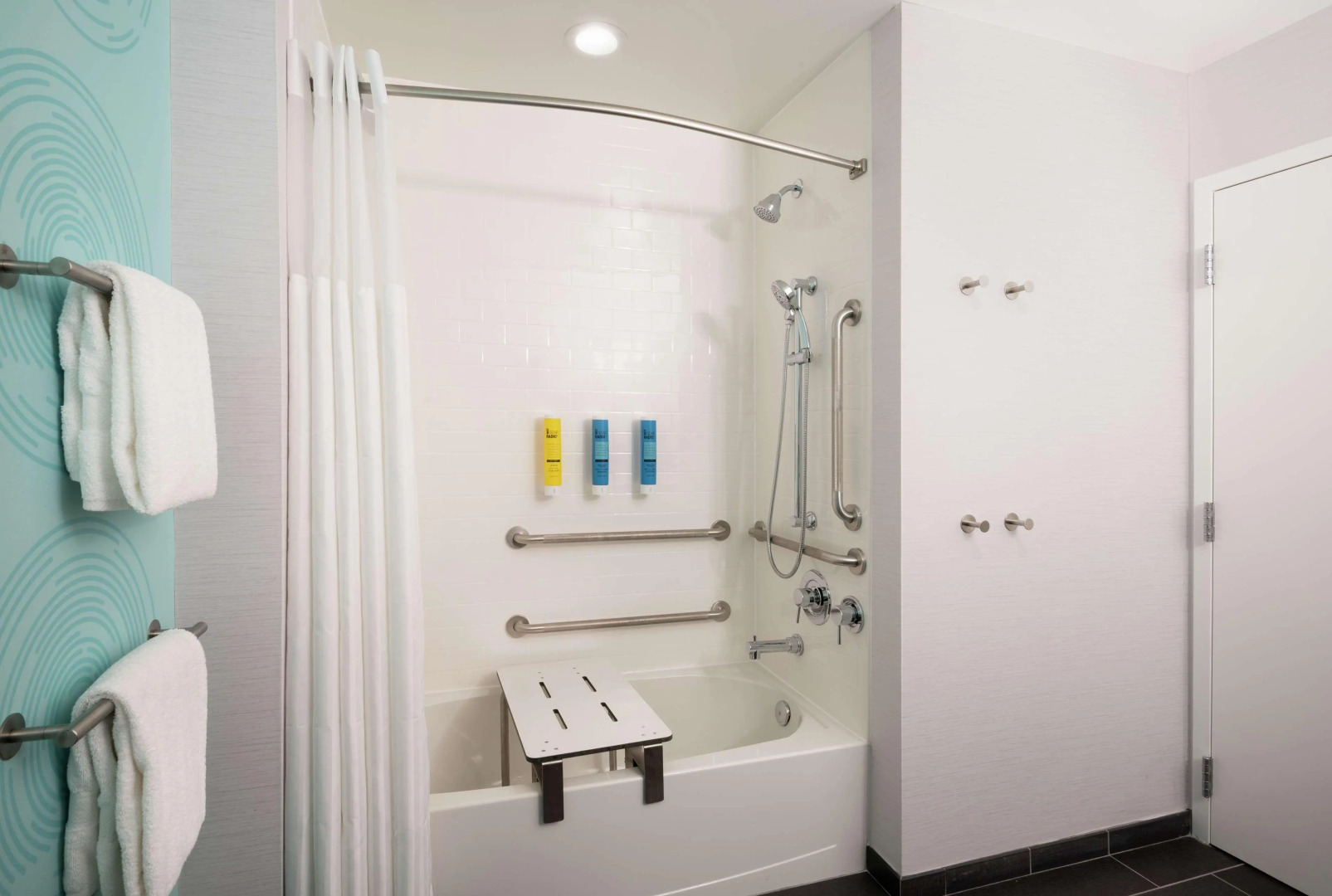 Tru By Hilton Baltimore Harbor East, MD