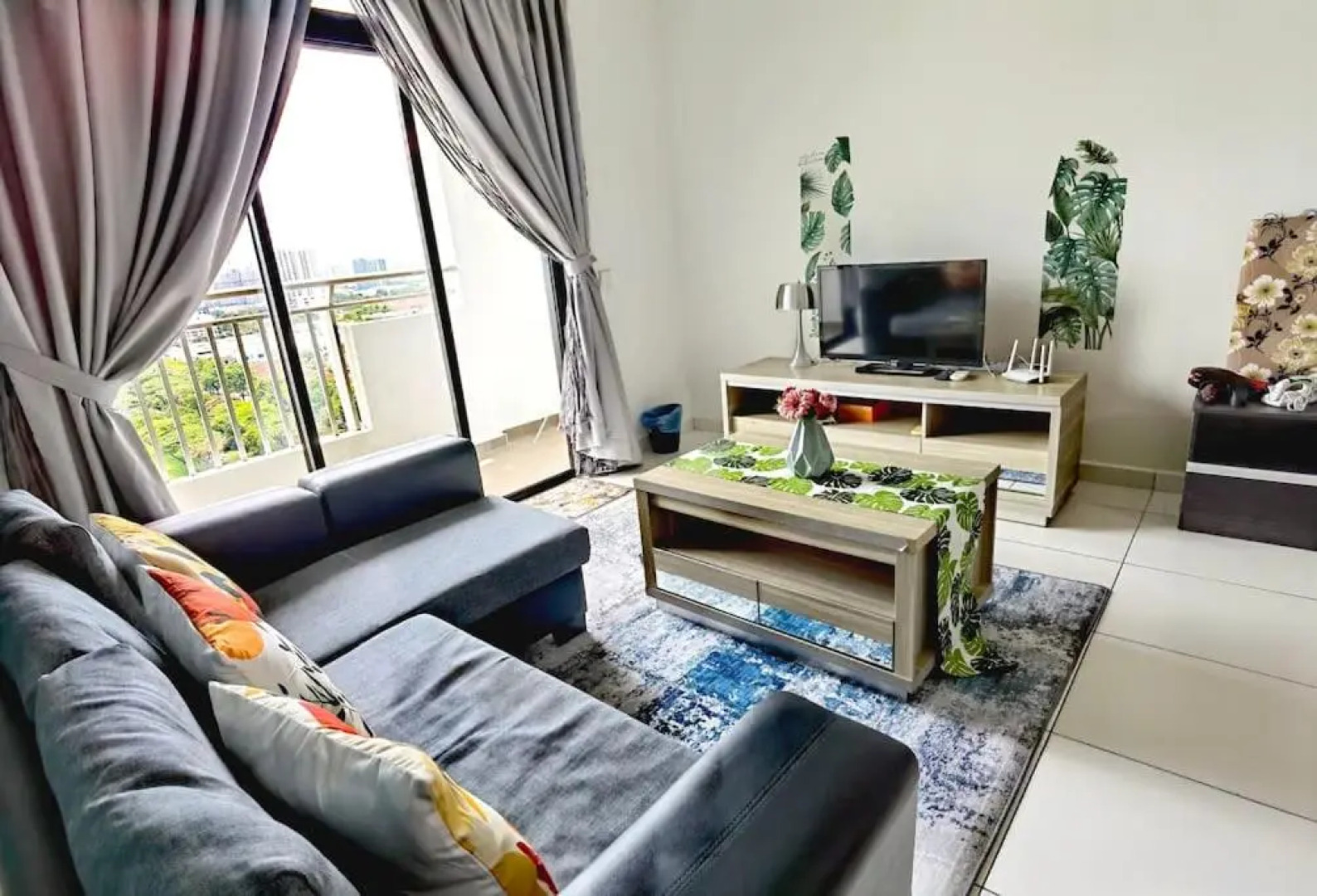 Forest in the Sky 3BR 8pax NETFLIX!! High floor By STAY