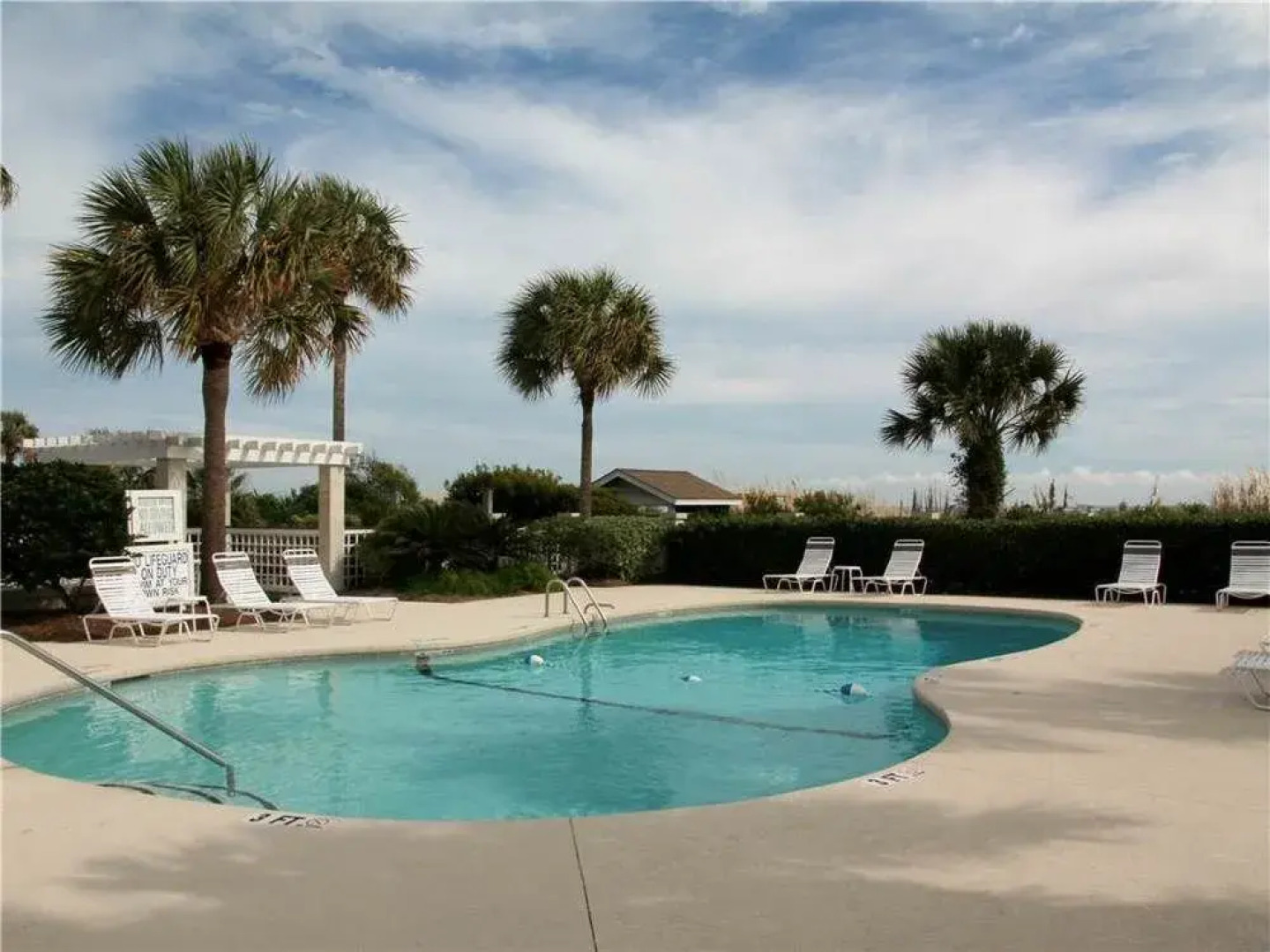 Beach Club 25 by RedAwning